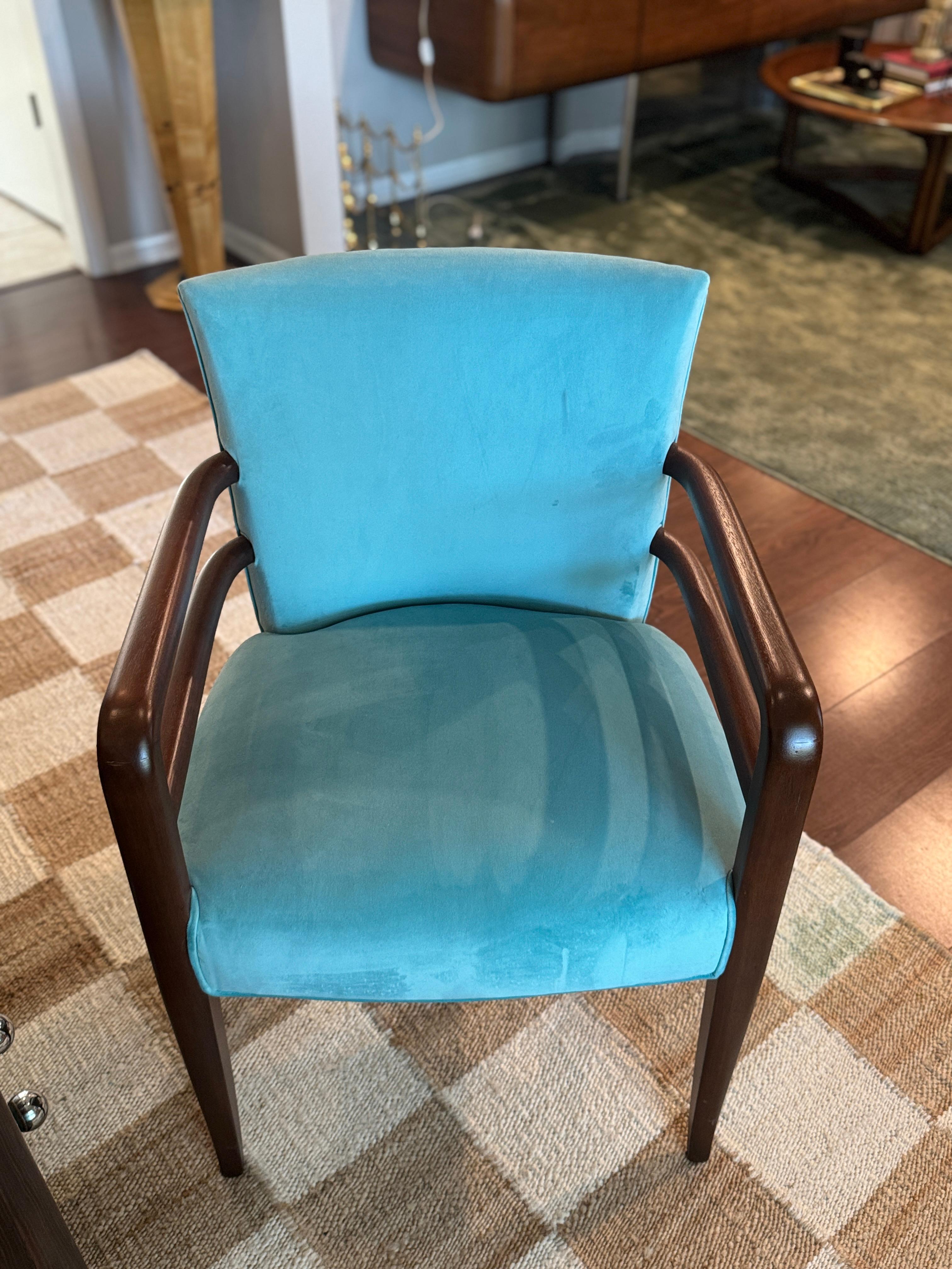 Rara poltrona art déco in vero velluto blu, anni '30 circa. in vendita 2