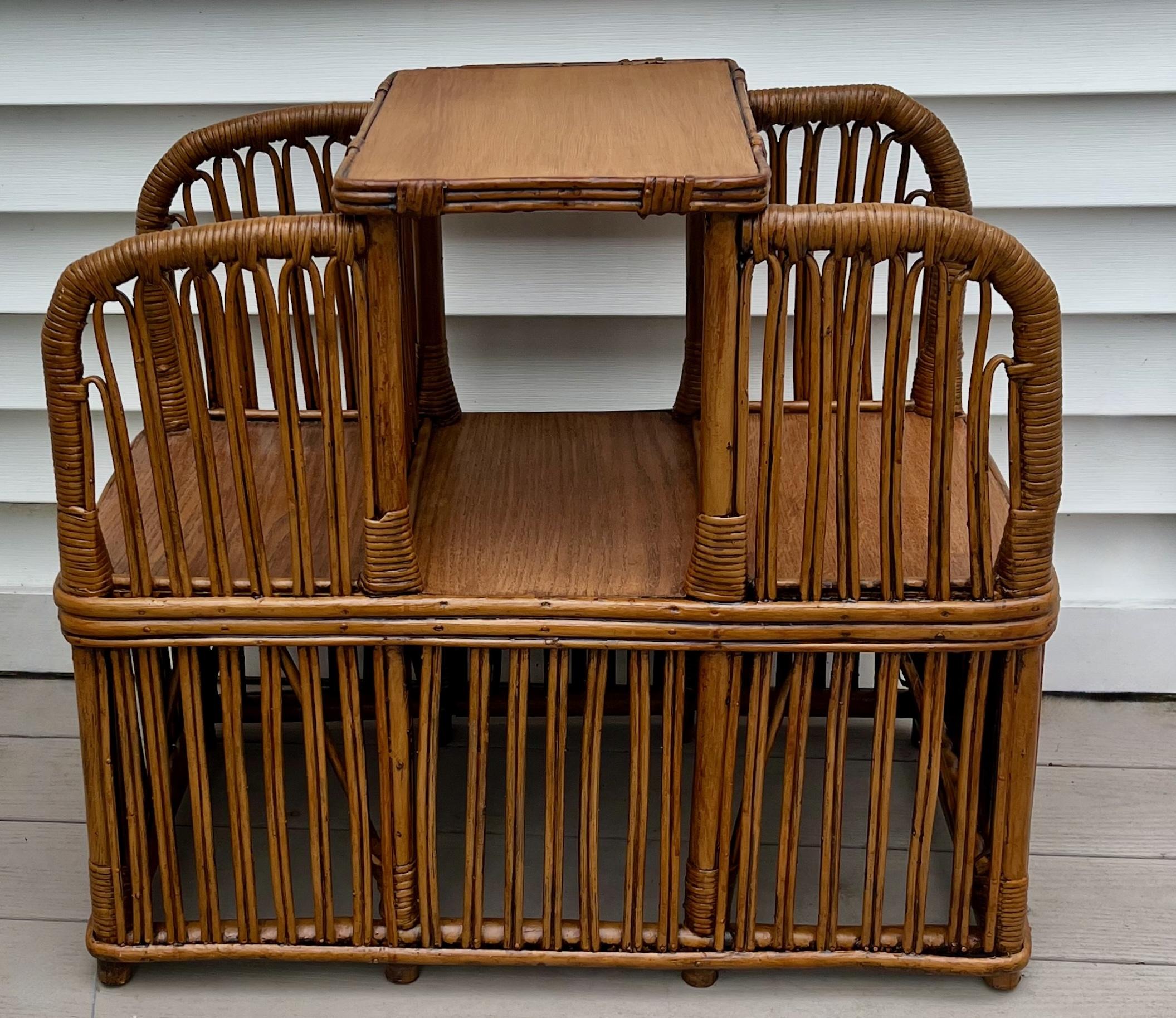 Américain Une rareté Art déco  Lampe en rotin - Table d'appoint pour bibliothèque en vente