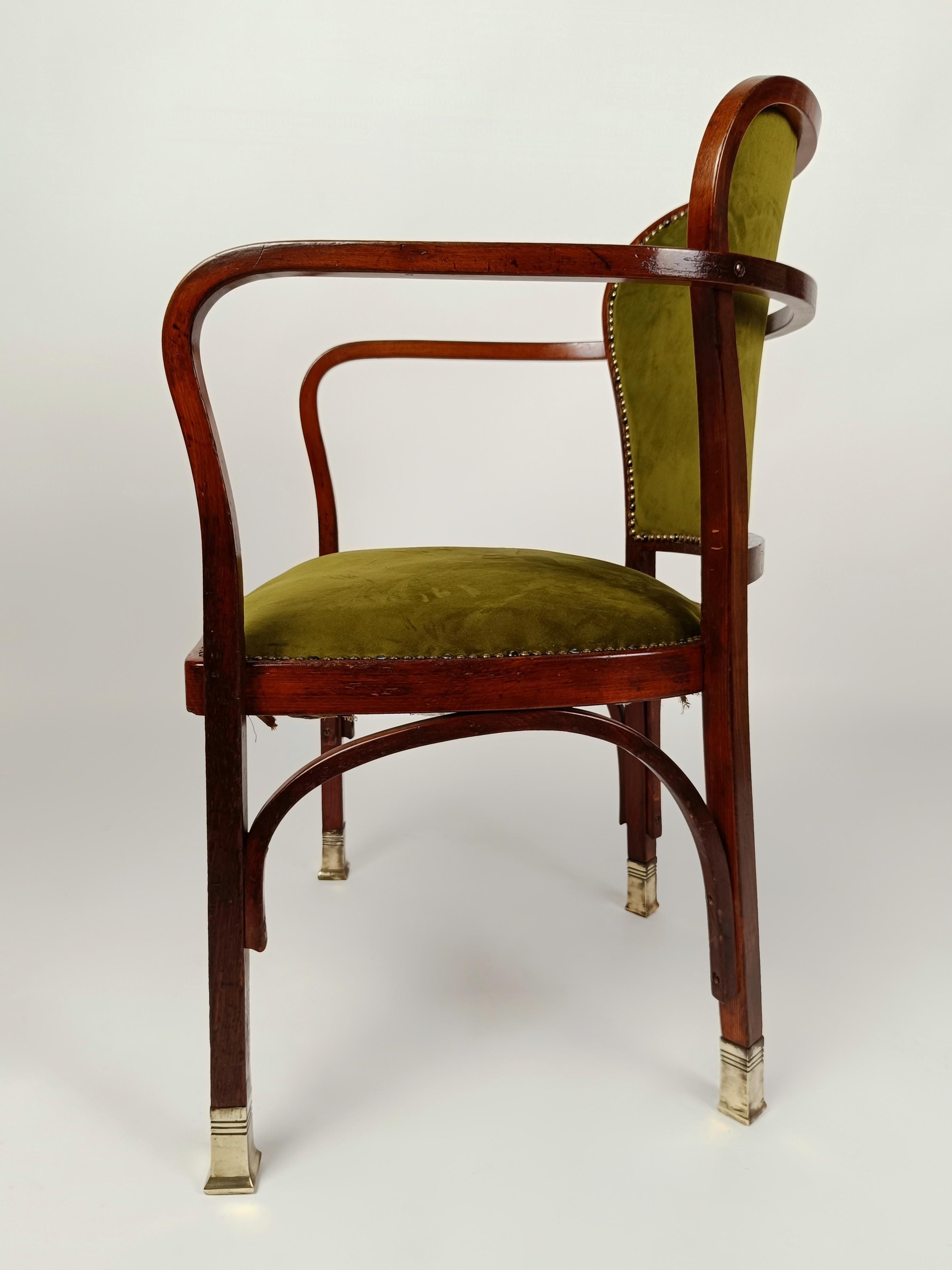 A Rare Art Nouveau Armchair by by Gustav Siegel  for J. & J. Kohn, Model 717 In Good Condition In Roma, IT