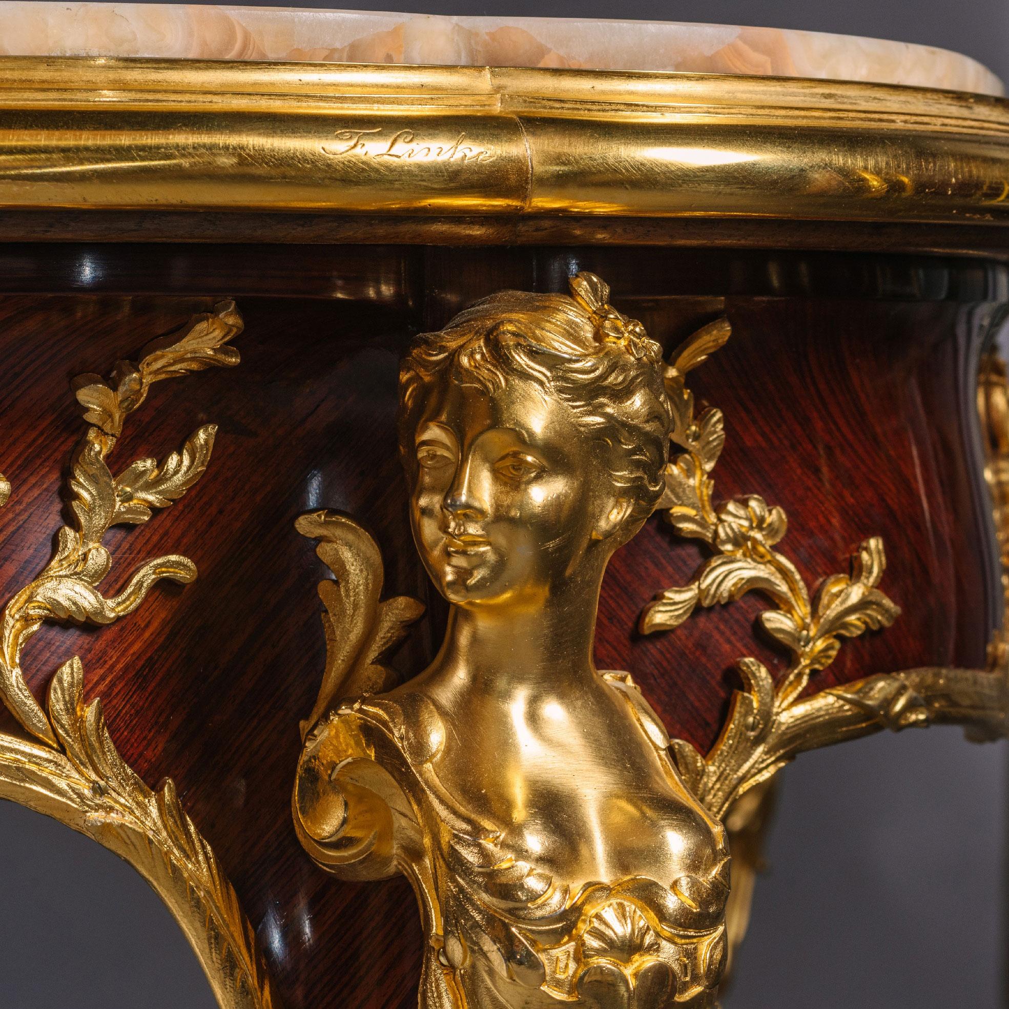 Français Rare table centrale en marqueterie de la Belle Epoque, par François Linke en vente