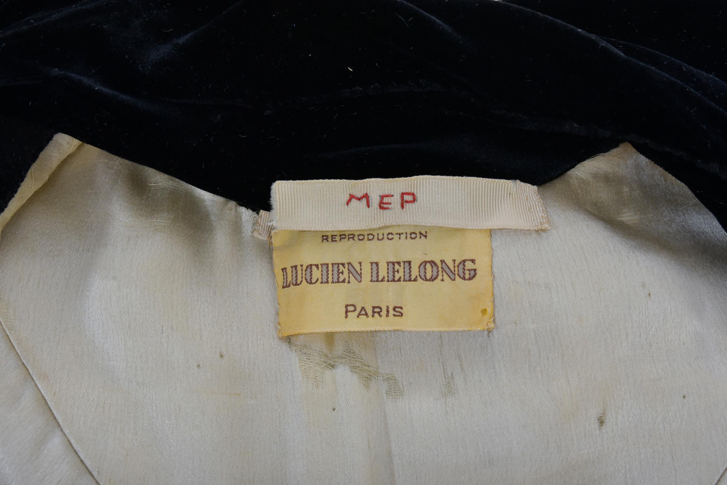 Rare manteau de soirée en velours de soie noir de Lucien Lelong Circa 1937 Bon état - En vente à Toulon, FR