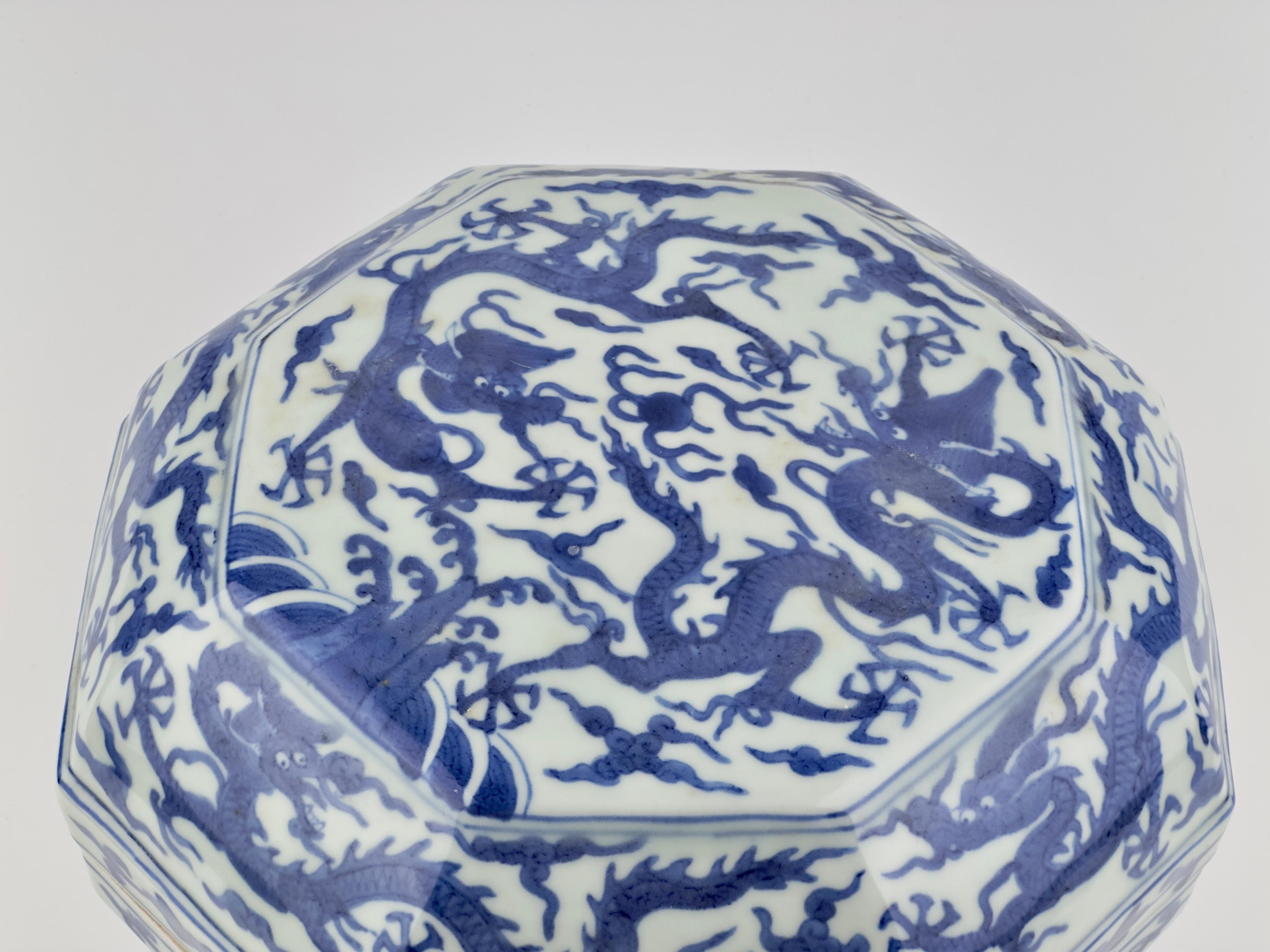 Ceramic A Rare Blue And White Octagonal Box And Cover, Ming Dynasty Wanli Six-Character For Sale
