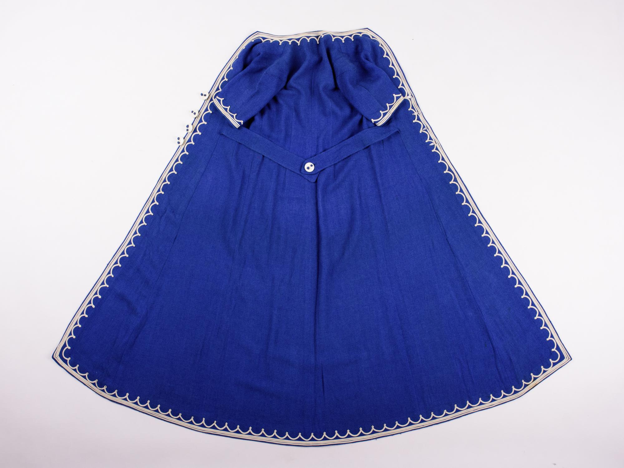 Women's A Rare Blue Navy woollen dress by Henry à la Pensée - France Circa 1945 For Sale