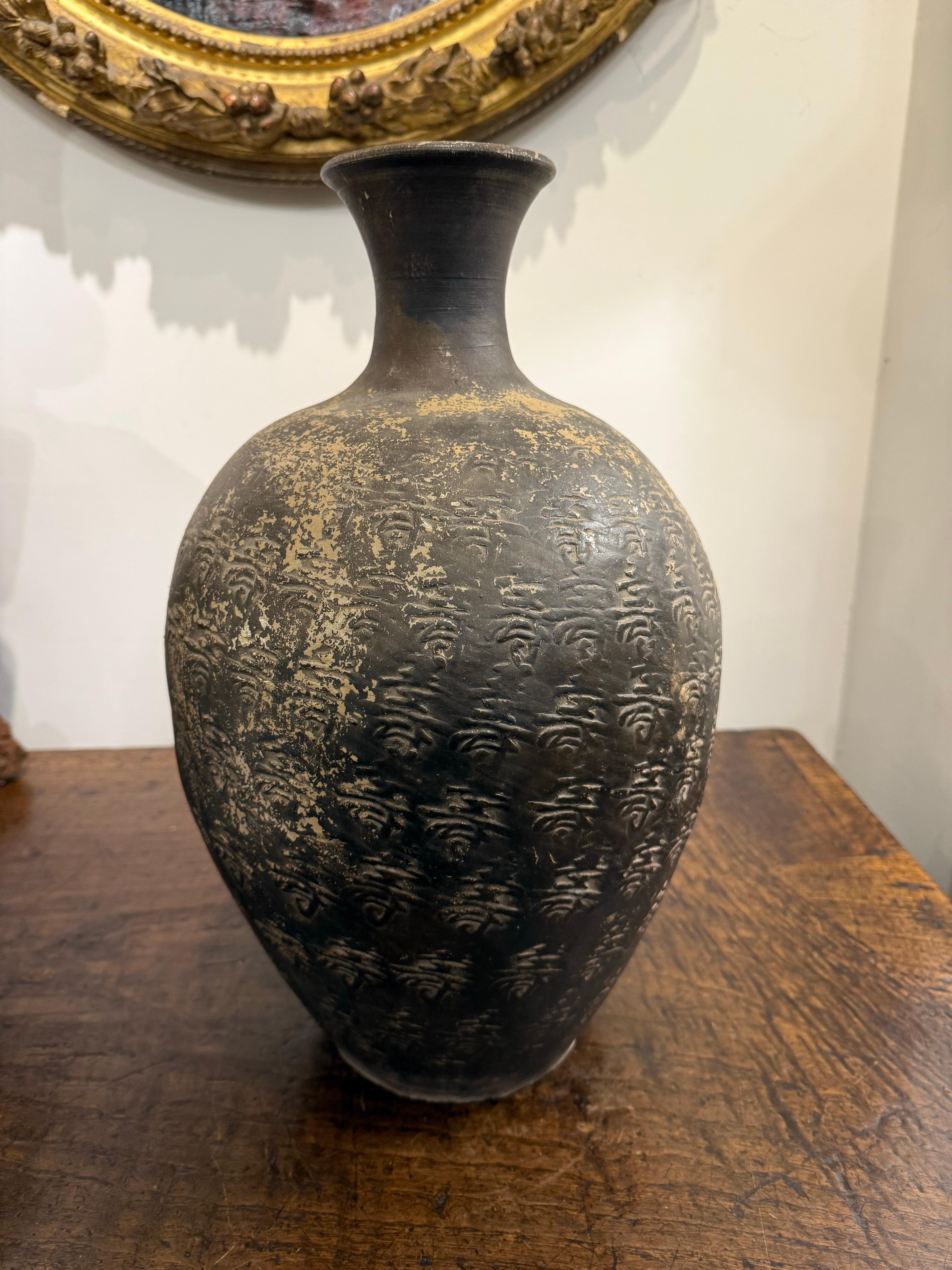 Raro vaso cinese a collo stretto smaltato nero, XX secolo in vendita 6