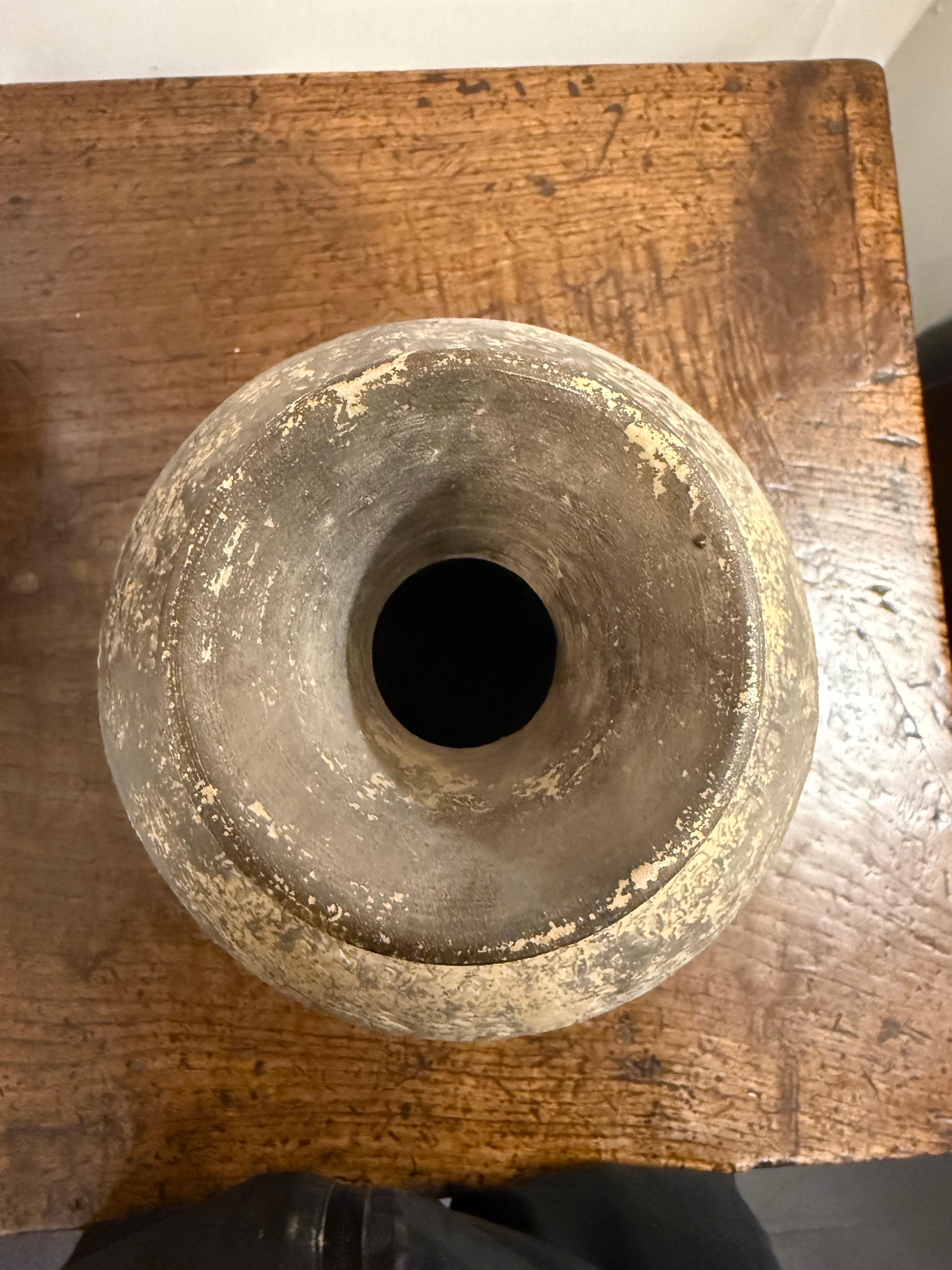 Fatto a mano Raro vaso cinese a collo stretto smaltato nero, XX secolo in vendita