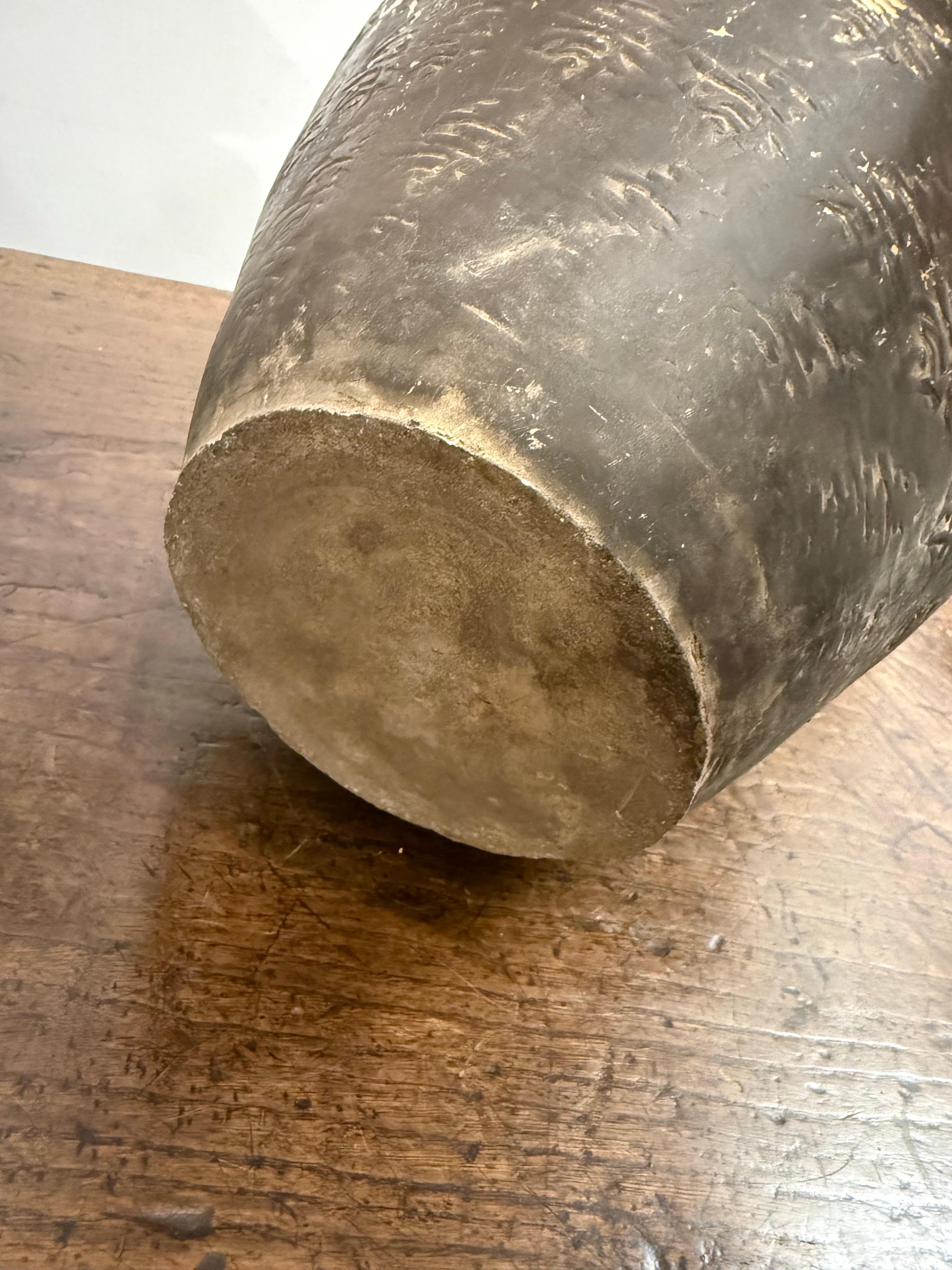 Fait main Rare pot chinois à glaçure noire et à col étroit, 20e siècle en vente