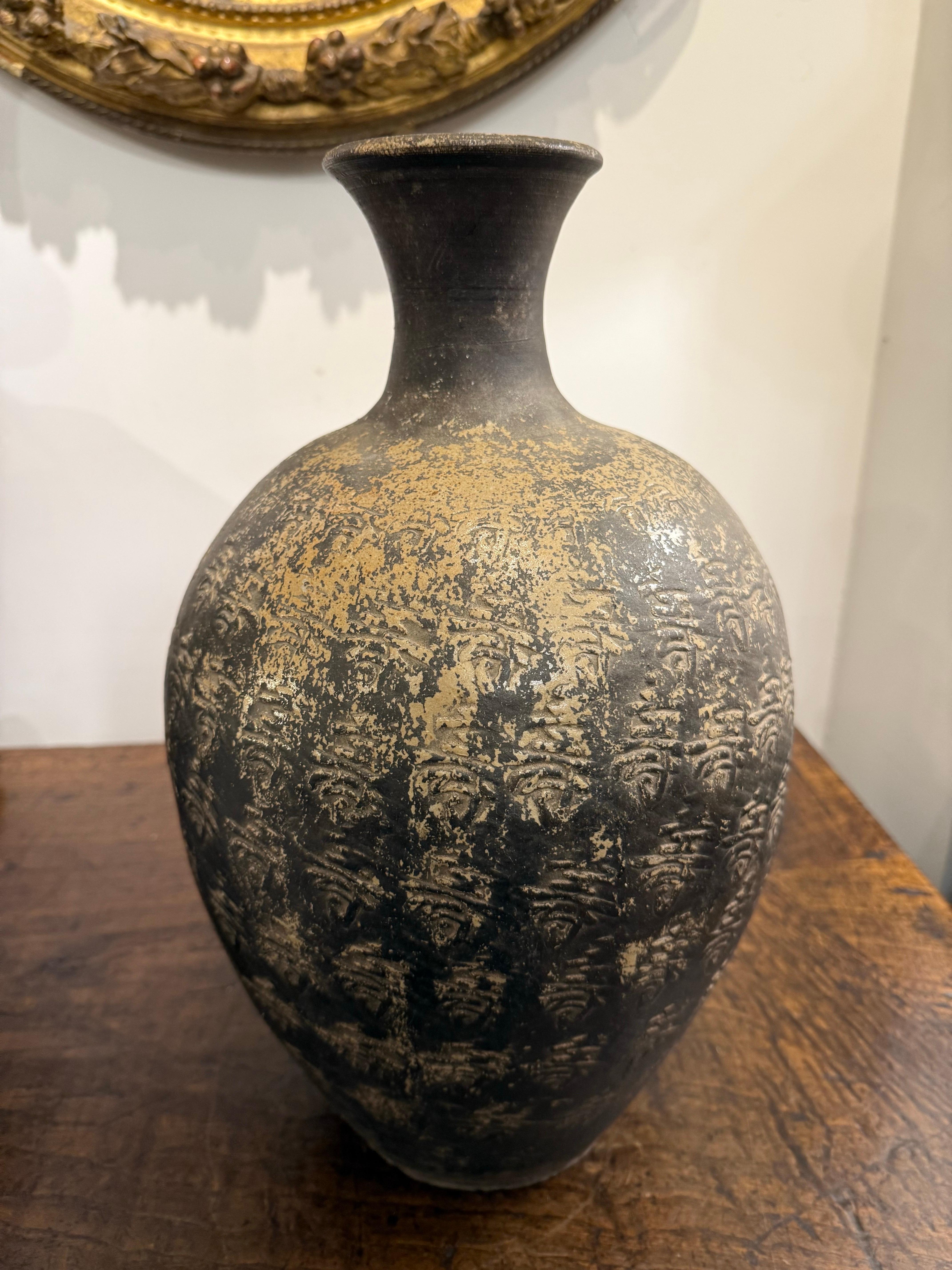 Raro vaso cinese a collo stretto smaltato nero, XX secolo in vendita 1