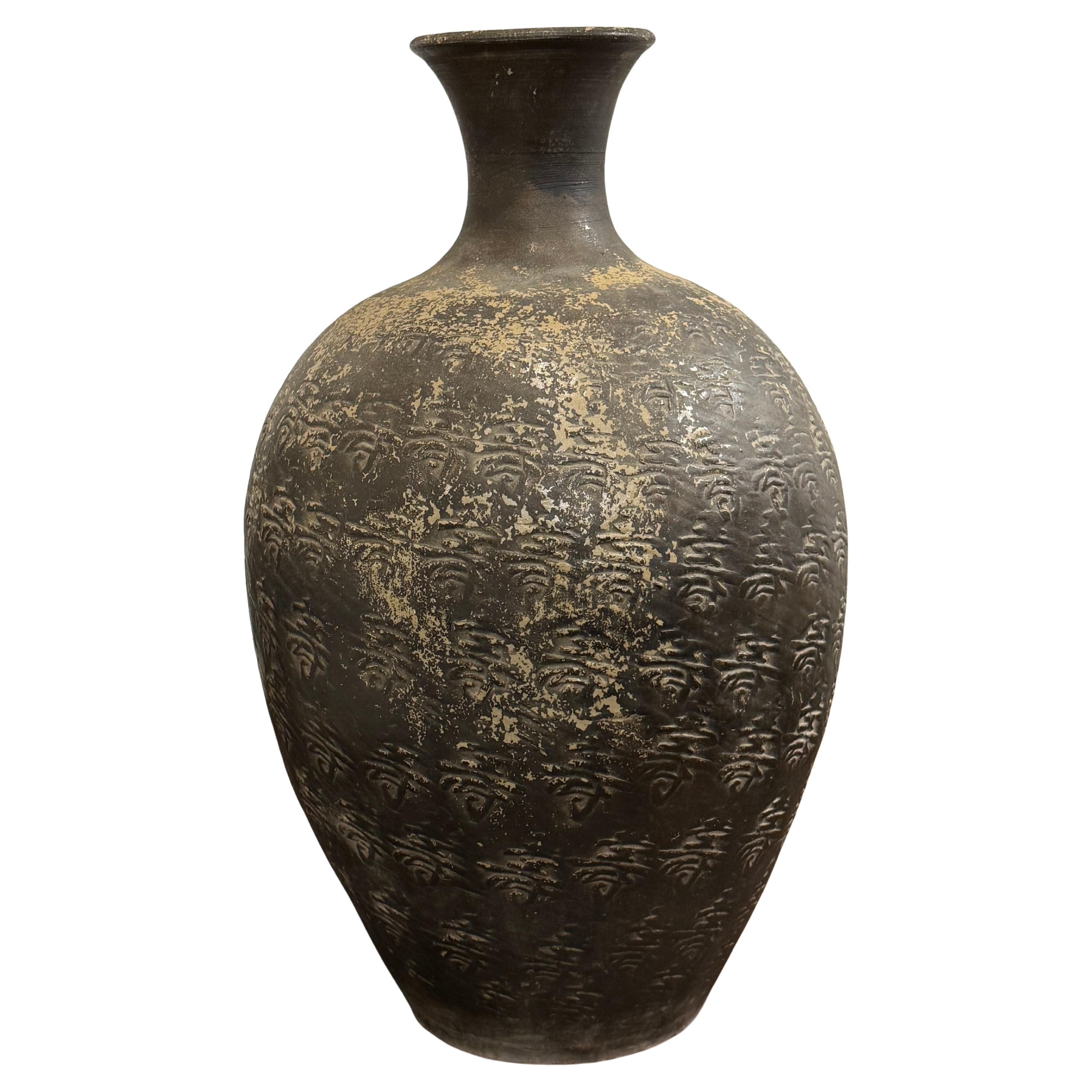 Raro vaso cinese a collo stretto smaltato nero, XX secolo