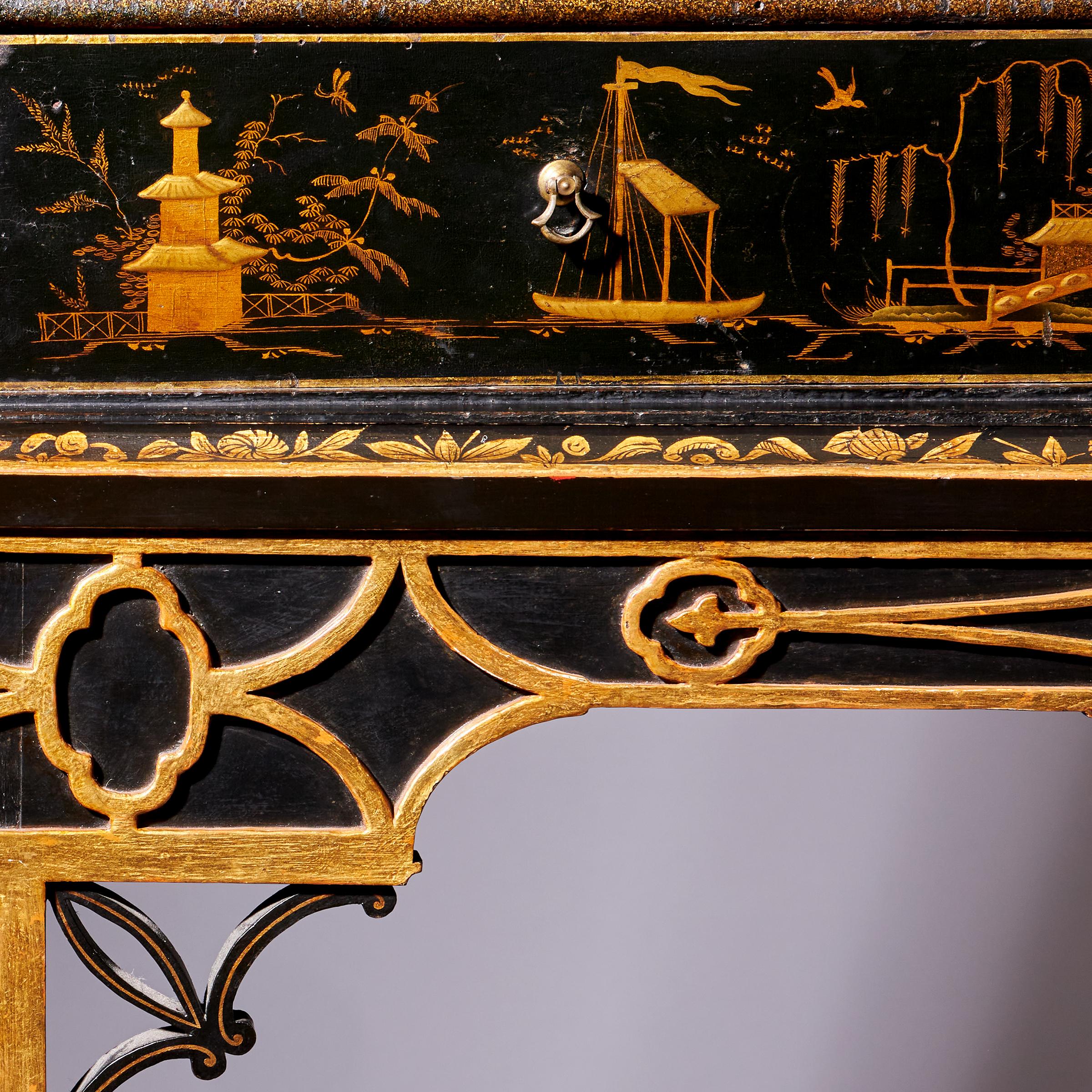 Rare cabinet chinois Chippendale George III sur stand, vers 1760. Angleterre en vente 3