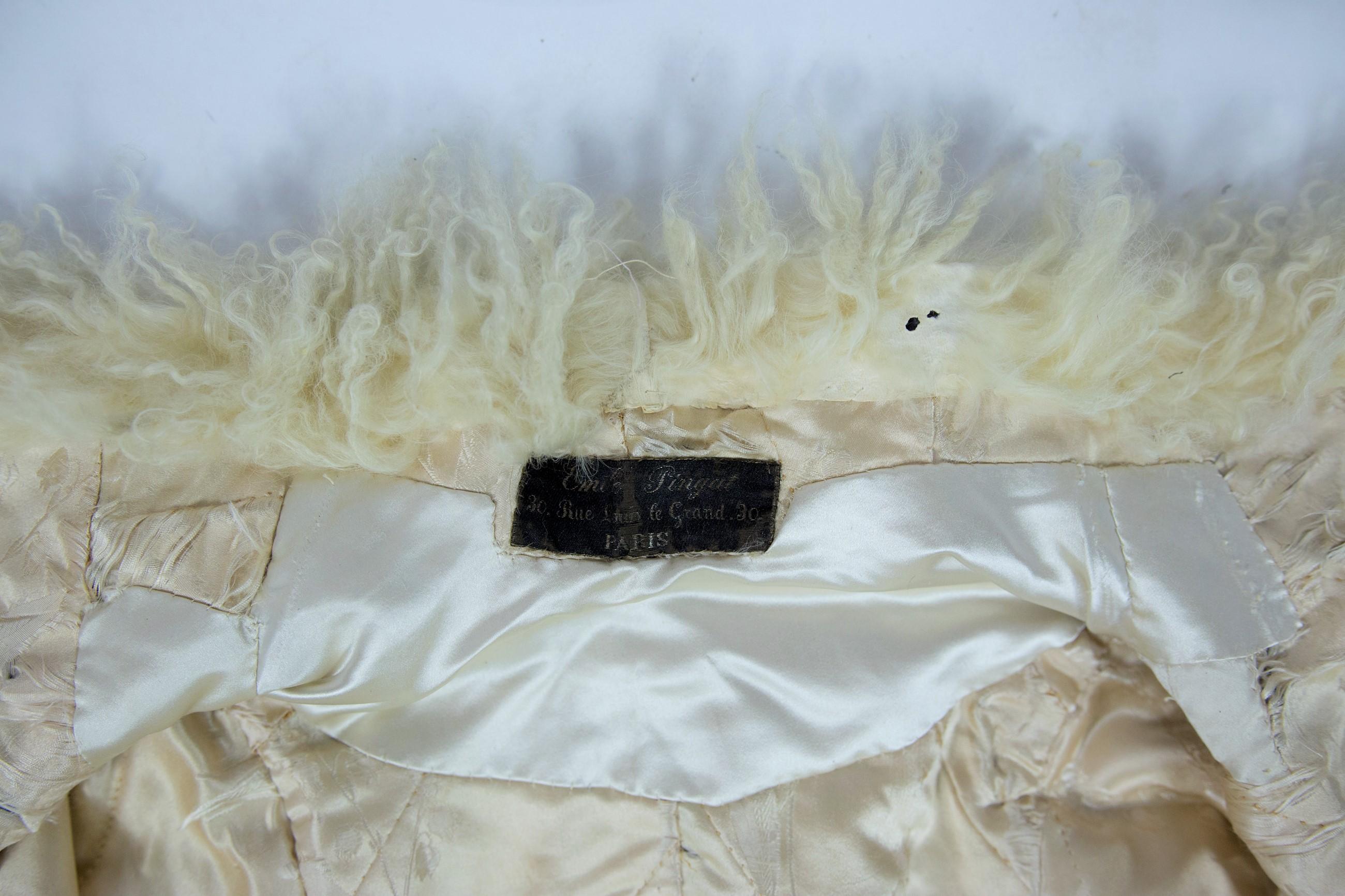 A Rare Couture Emile Pingat Dolman Pelisse - France Circa 1890-1895 In Good Condition For Sale In Toulon, FR