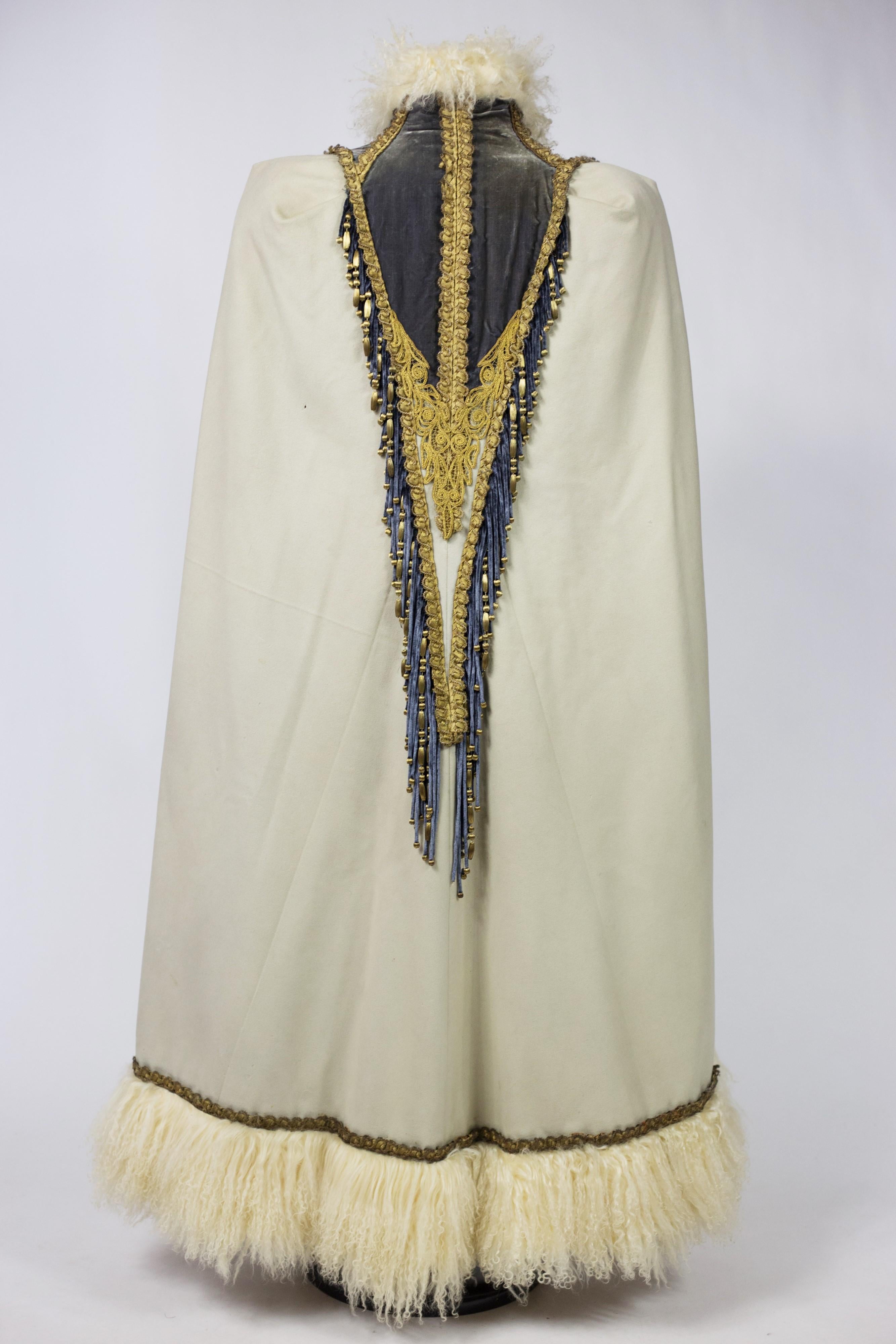 A Rare Couture Emile Pingat Dolman Pelisse - France Circa 1890-1895 For Sale 1