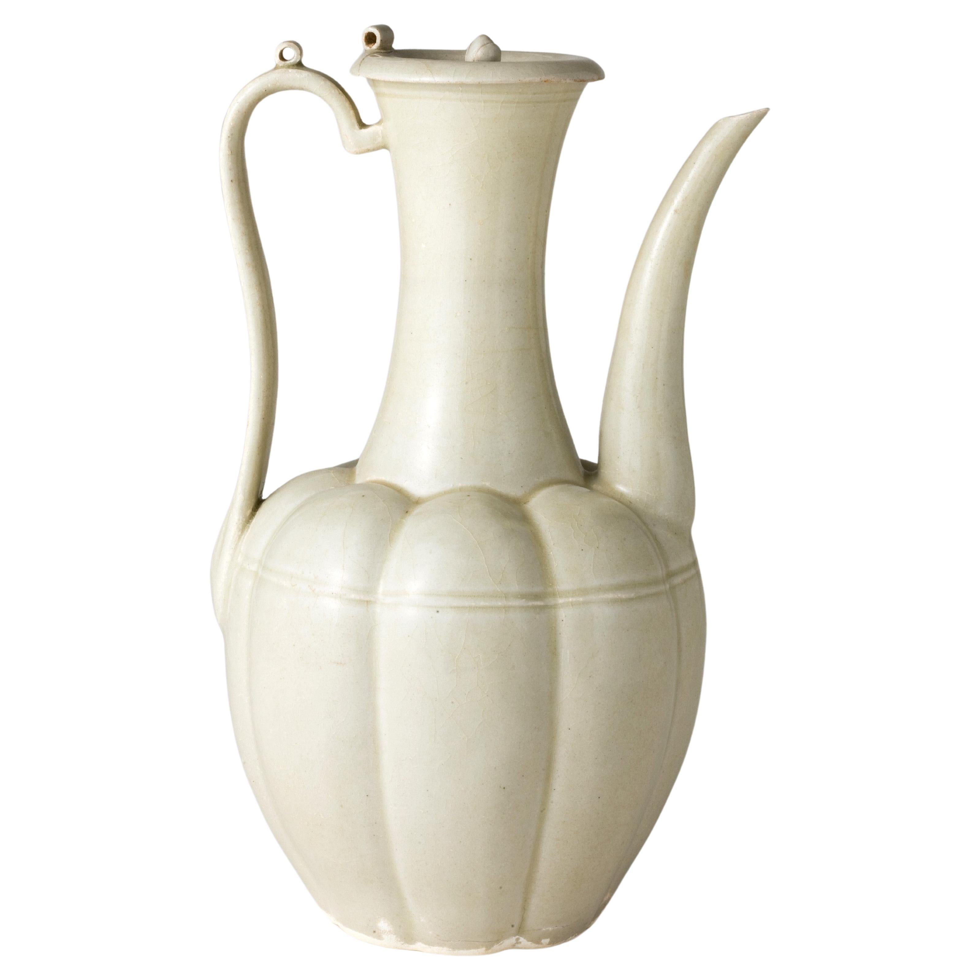A Rare Cream-Glazed Ewer and Cover, Northern Song Dynasty (960–1127) For Sale