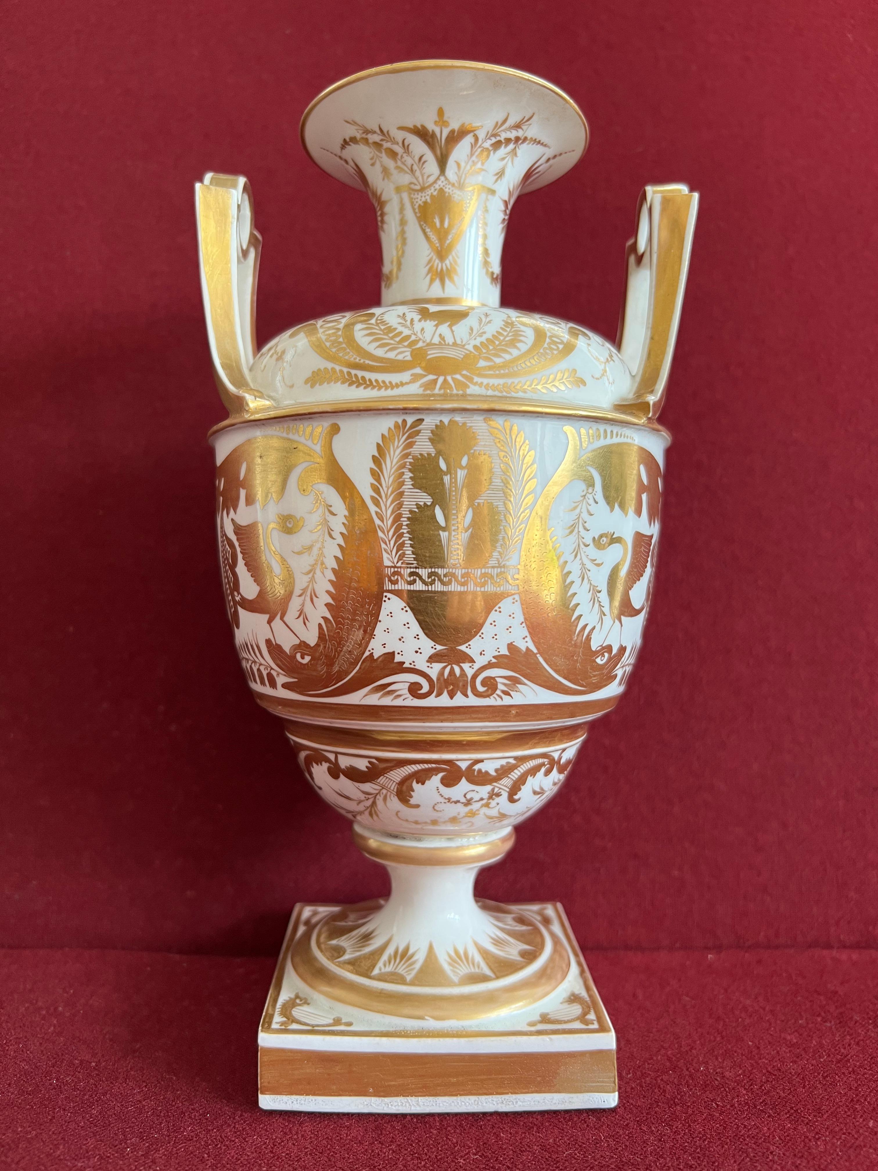 Rare Derby Porcelain Vase C.1815 Decorated by Thomas Steele In Good Condition For Sale In Exeter, GB