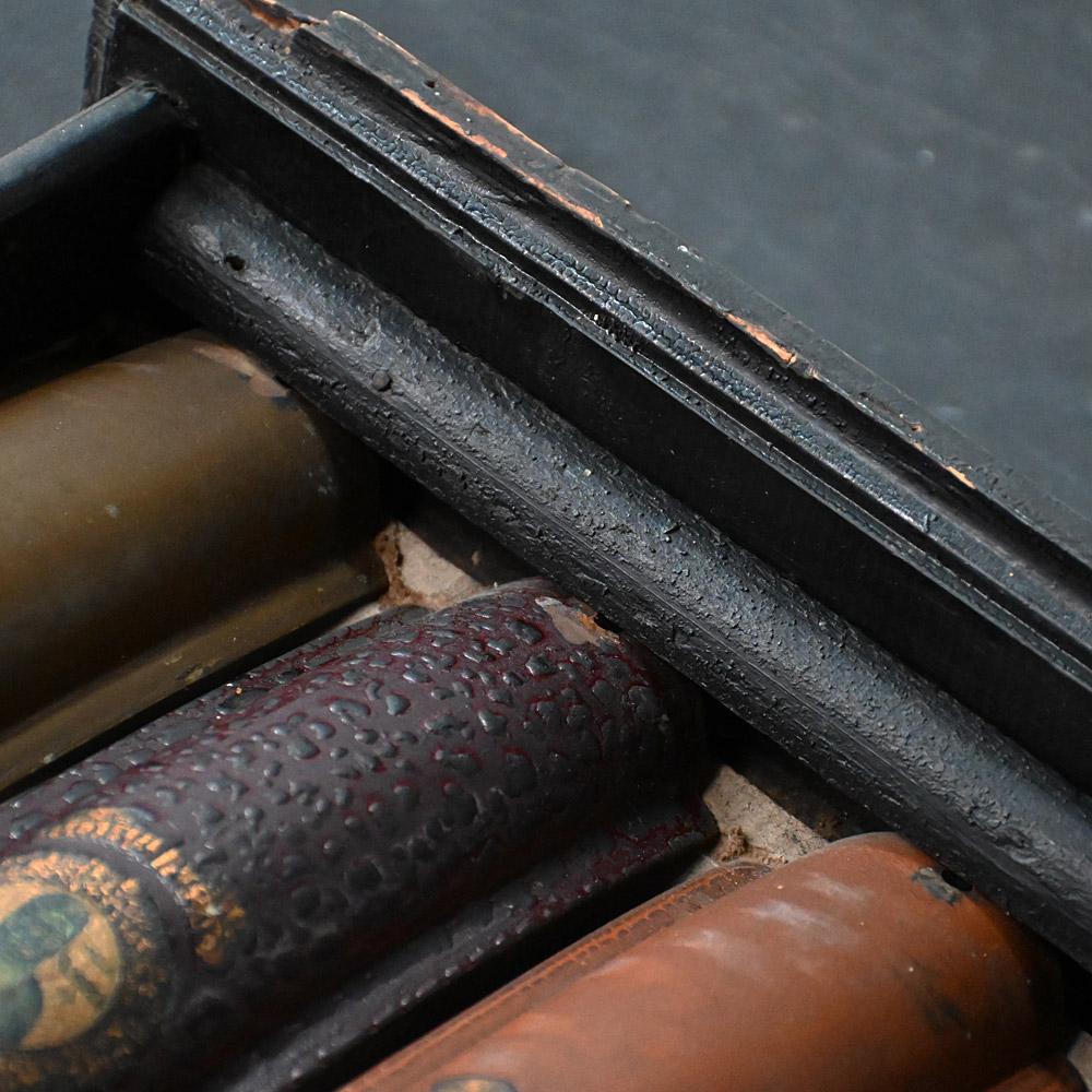 A rare early 20th century paint advertising display unit For Sale 4