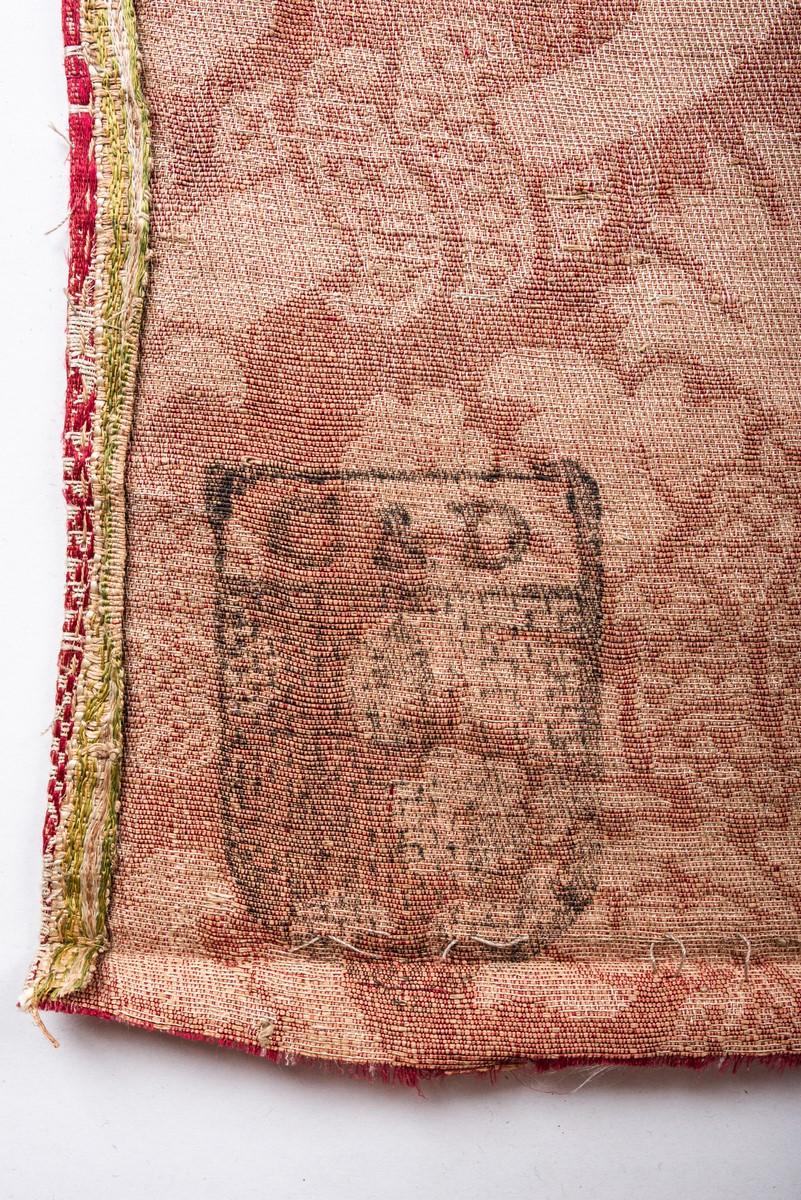 A Rare Early Brocatelle Linen & Silk hanging - Italy or Spain Late 16th century For Sale 7