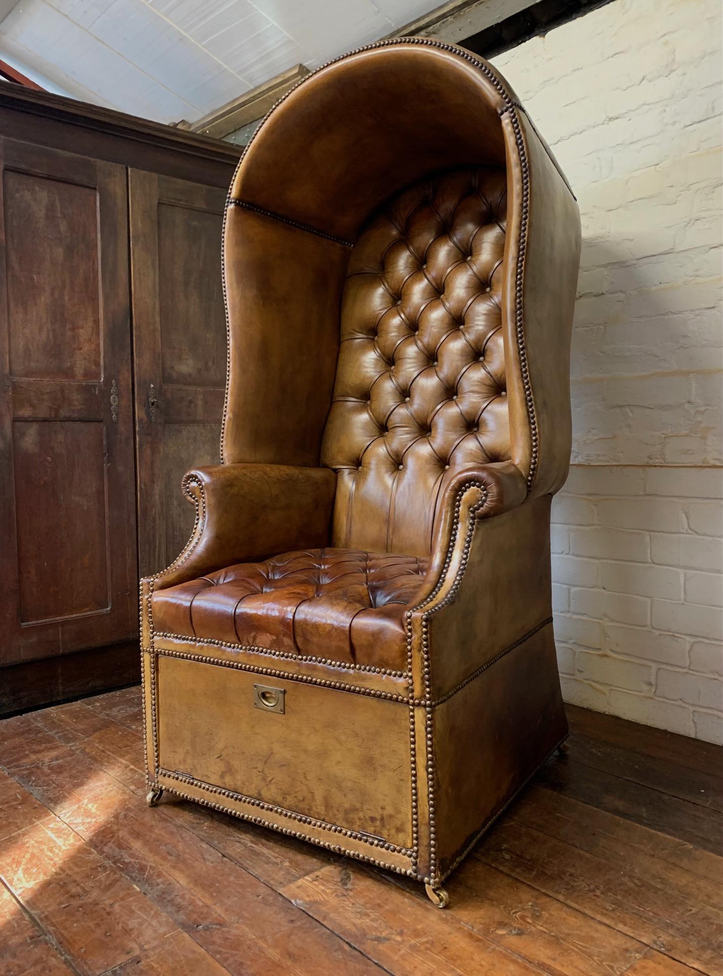 Silla Chesterfield de botones profundos, rara y excepcional, circa años 20 Inglés en venta