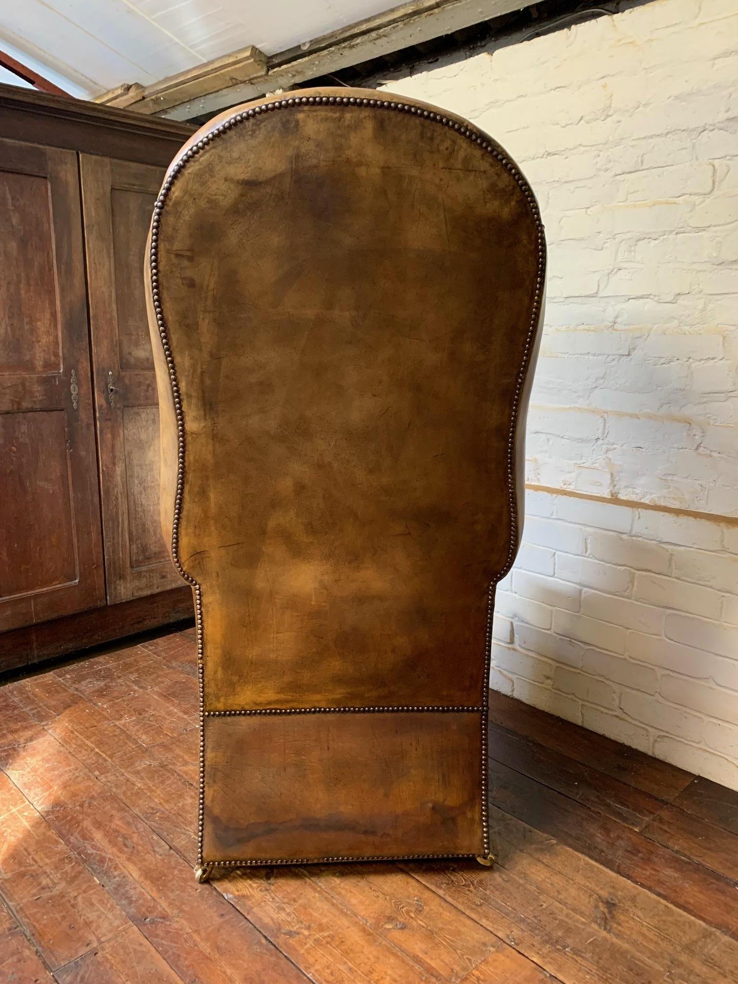 Silla Chesterfield de botones profundos, rara y excepcional, circa años 20 en Bueno estado para la venta en Hastings, GB