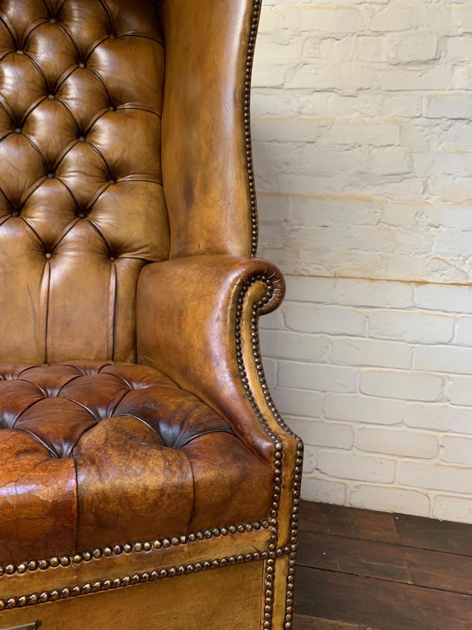 Silla Chesterfield de botones profundos, rara y excepcional, circa años 20 en venta 1
