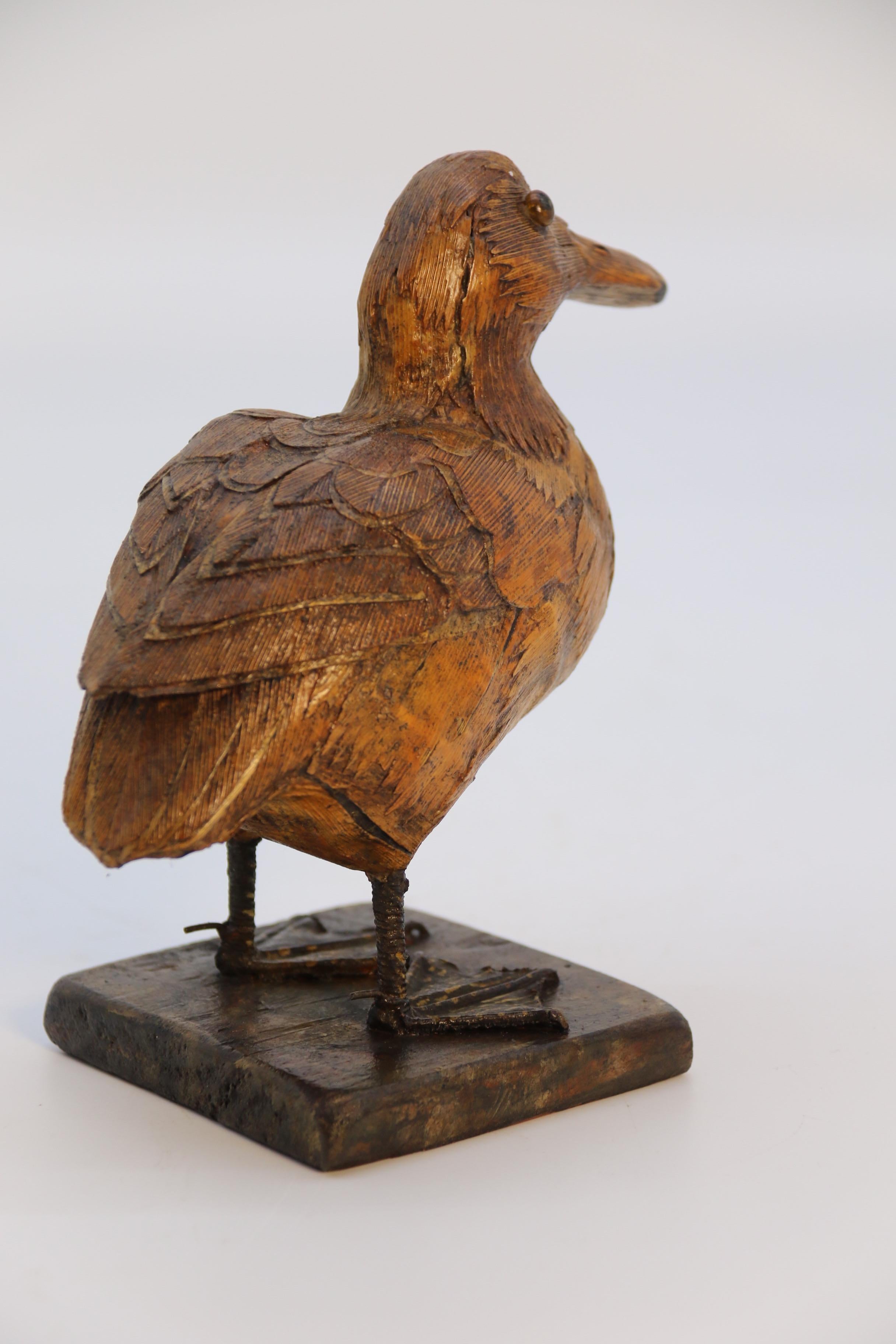 A rare folk art papier mâché and straw work study of a duckling, circa 1920 In Good Condition For Sale In Central England, GB