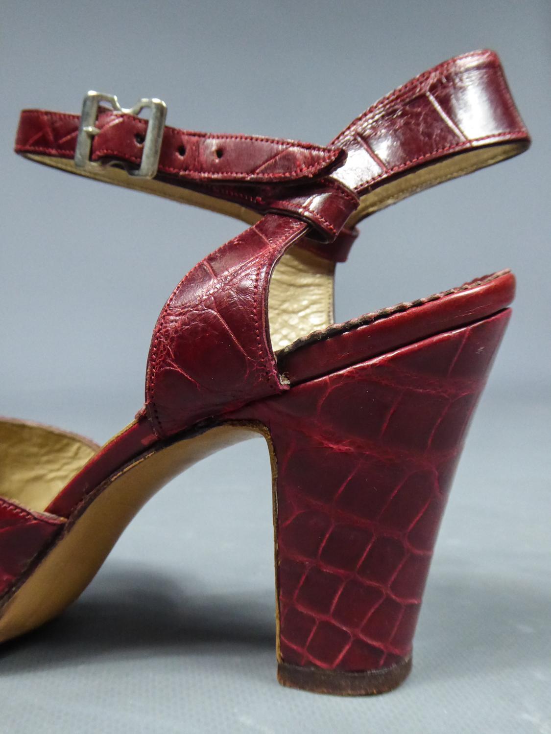 Rare paire de chaussures François Pinet en cuir français Circa 1935  en vente 5