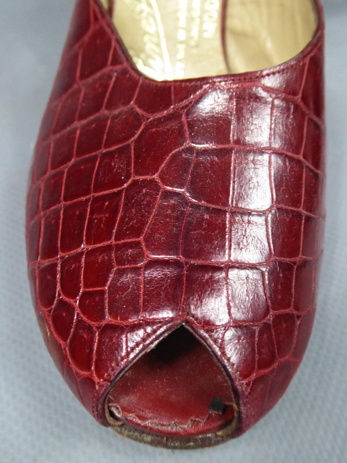Rare paire de chaussures François Pinet en cuir français Circa 1935  en vente 1