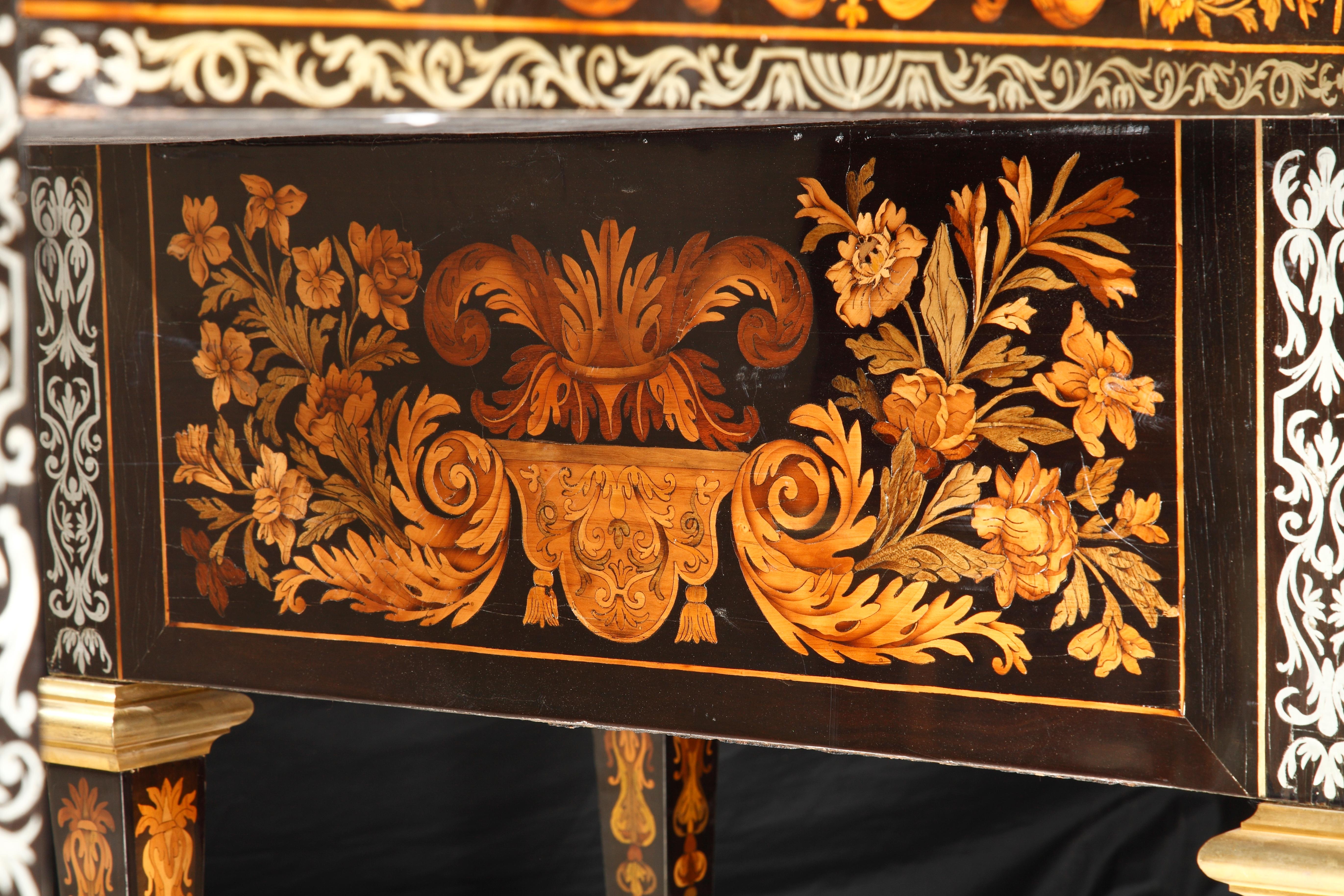 Seltener großer französischer Louis XIV Schreibtisch aus Zinn und Obstholz mit Intarsien (Bronze) im Angebot