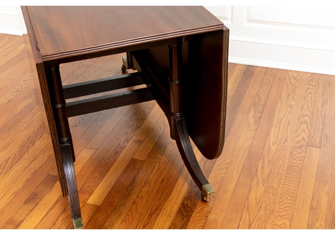 Rare table à manger Cumberland Action à abattants en acajou de style George III, vers 1800-1820 en vente 2
