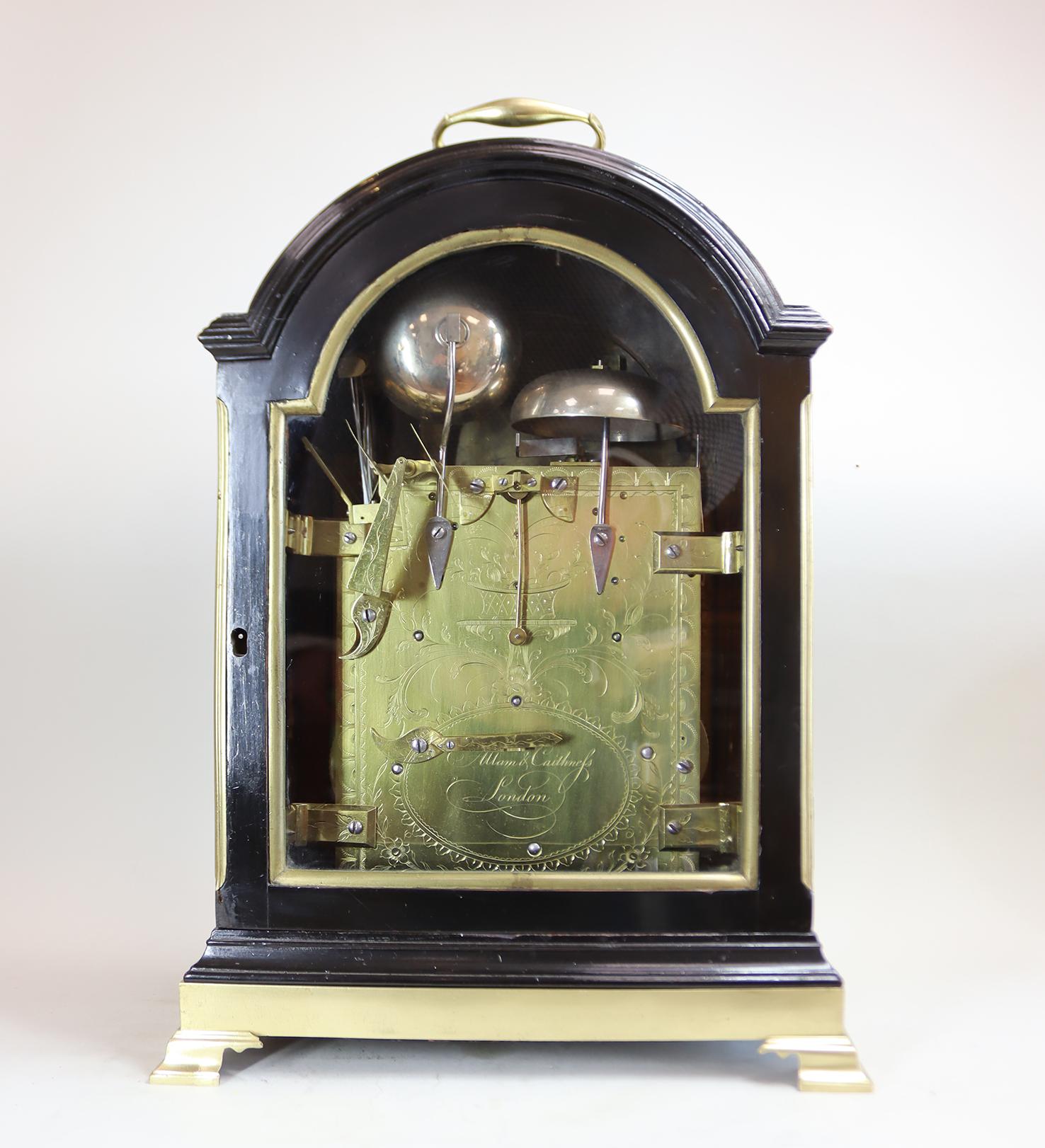 Rare horloge à console de George III à dix cloches et à carillon d'un quart d'heure, par Allam et Caithness Bon état - En vente à Amersham, GB