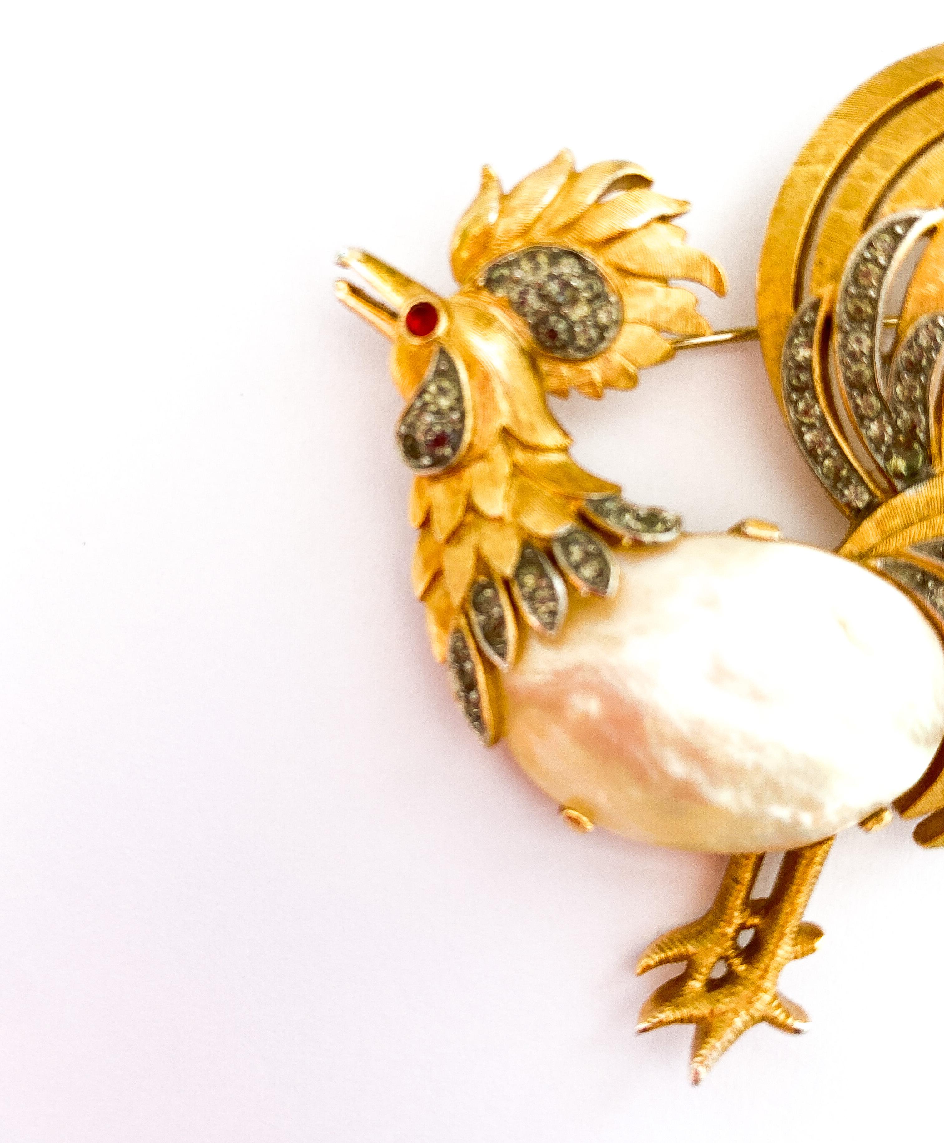 A rare gilt and grey paste 'rooster' brooch, Alfred Philippe for Trifari, 1950s. For Sale 4