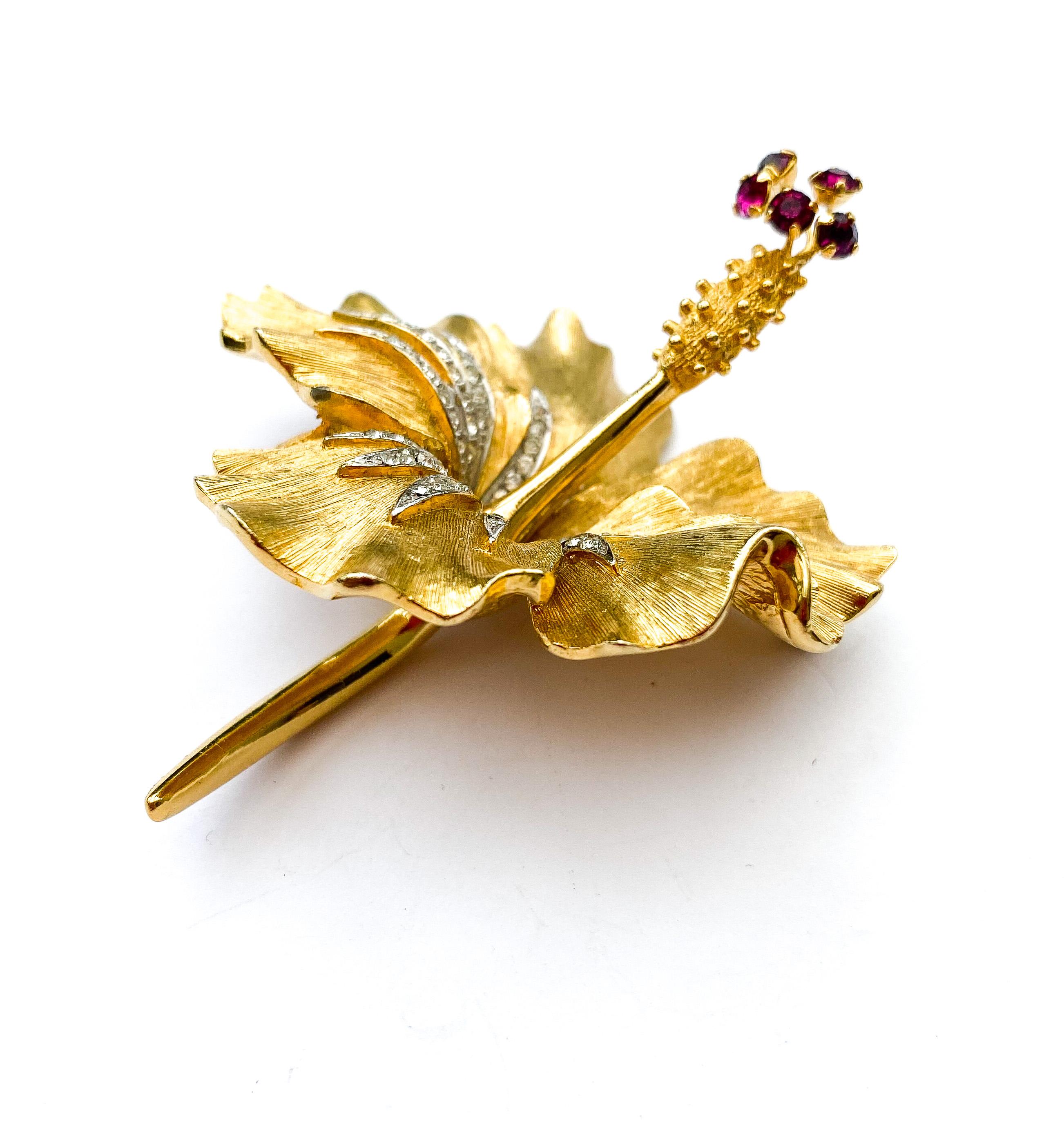 A rare gilt metal, and paste 'en tremblant' flower brooch, Marcel Boucher, 1960s For Sale 2
