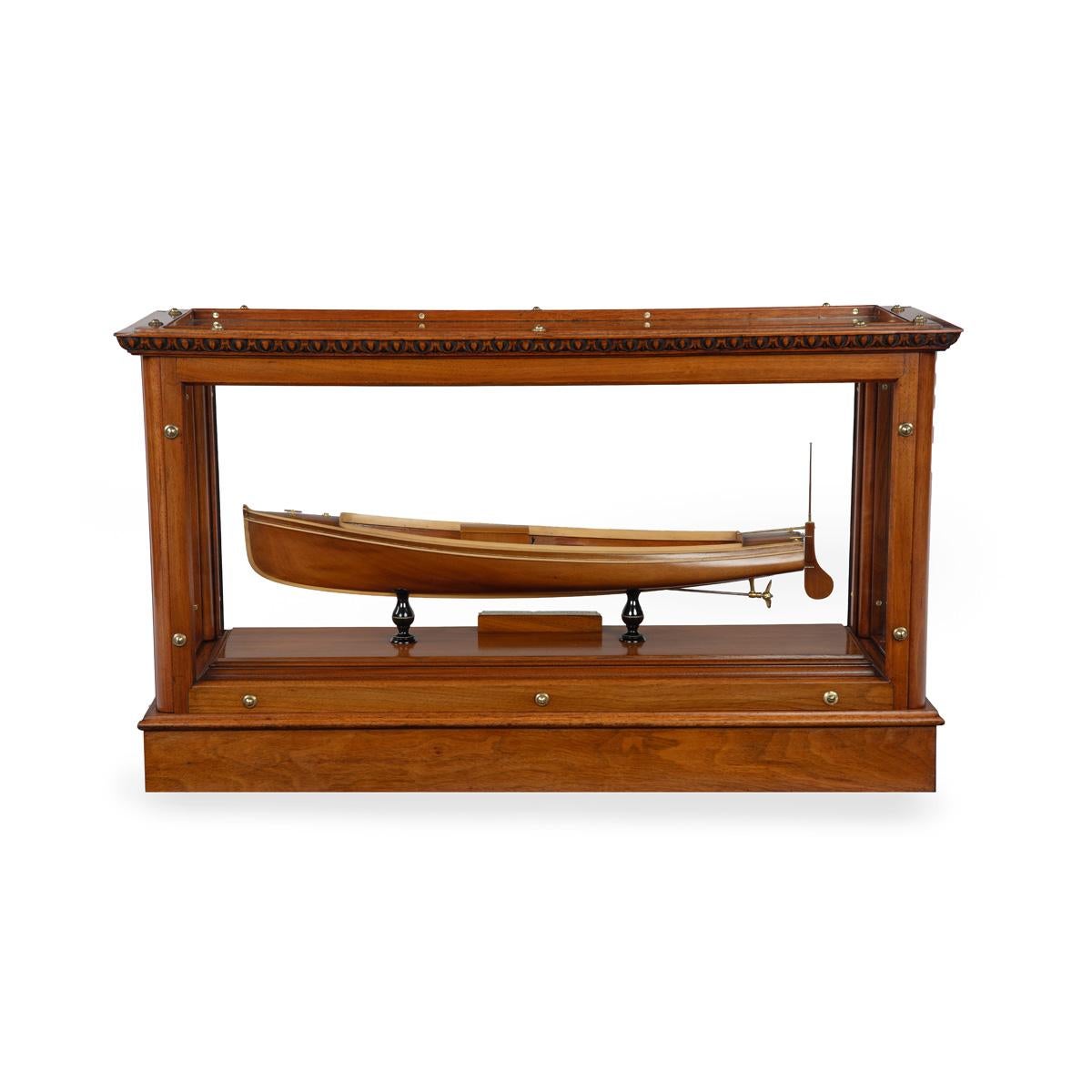 A rare group of three early 20th Century Kelvin-engined motor boat Models, presu in vendita 6