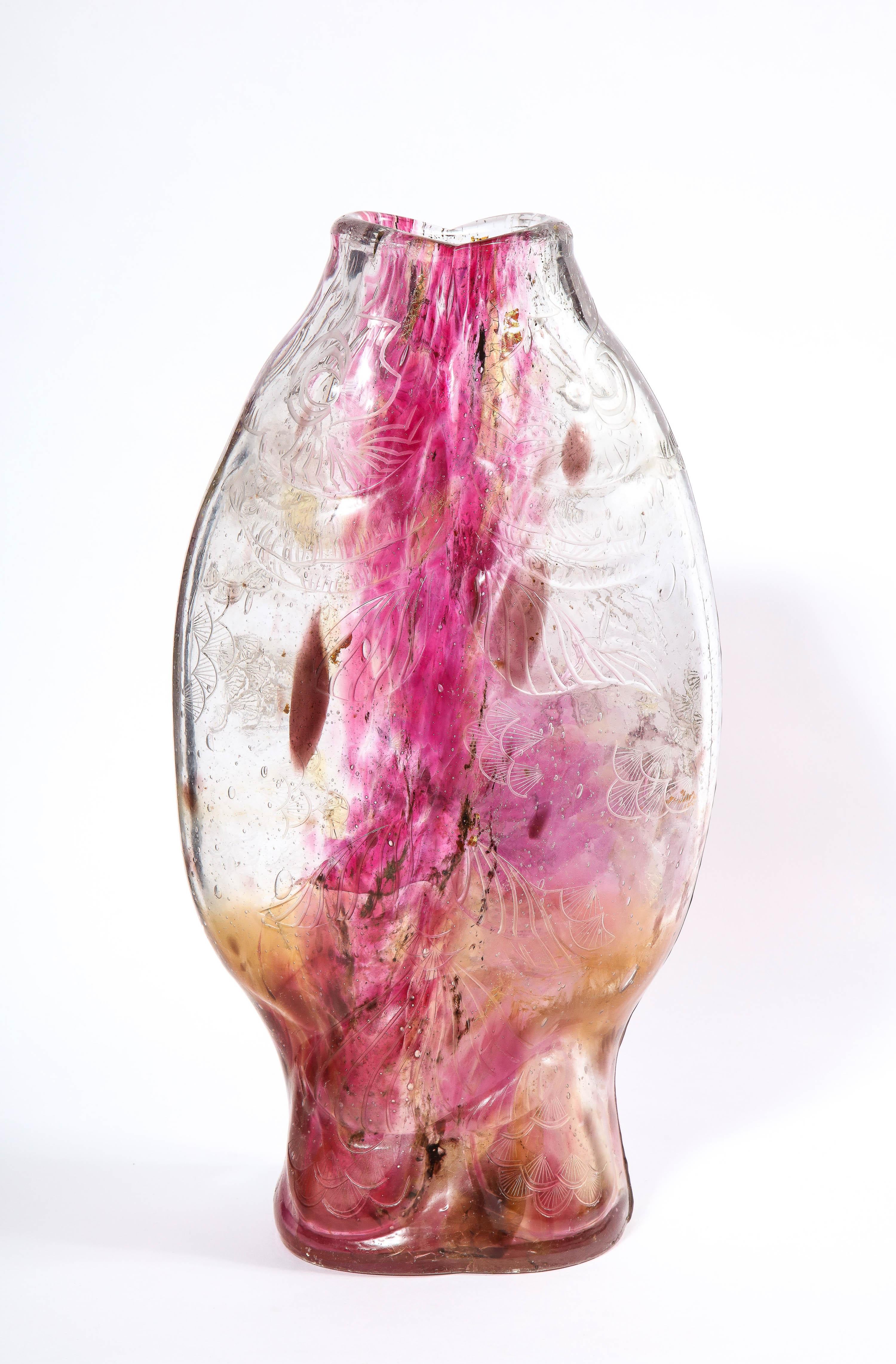 Emile Galle, rare et important vase à double tapis en verre rose poisson monté en ormolu en vente 4