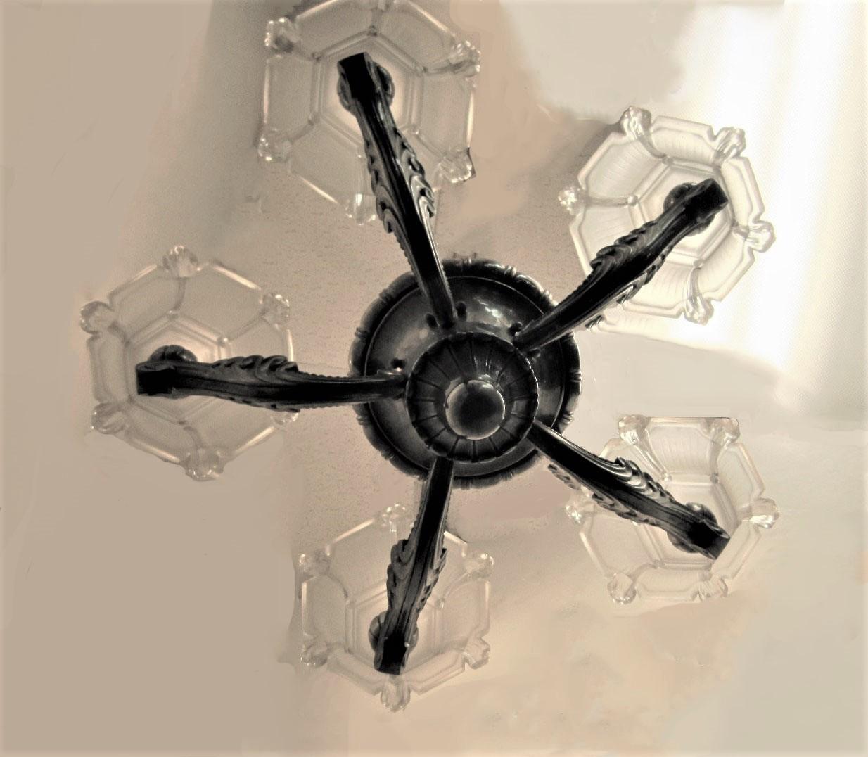 A rare important waterfall 5 arm French chandelier w/frosted glass cups Petitot For Sale 7