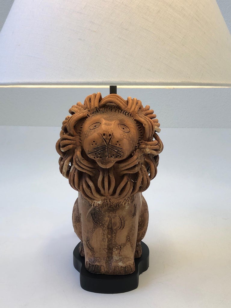 Rare Italian Ceramic Lion Table Lamp by Aldo Londi for Bitossi For Sale 1