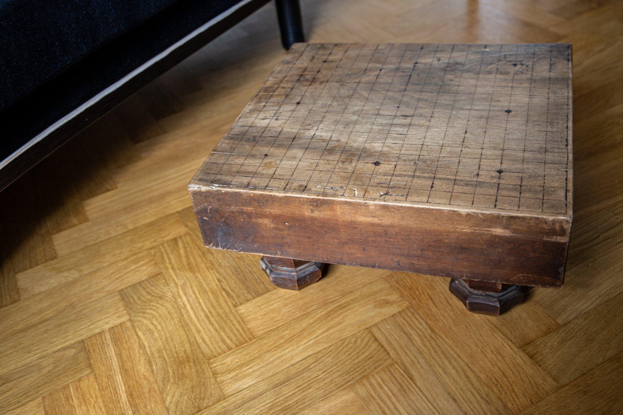 Anglo-Japanese A rare Japanese 'GO' gaming table, 19th century - 'Sugi' Japanese Cedar wood