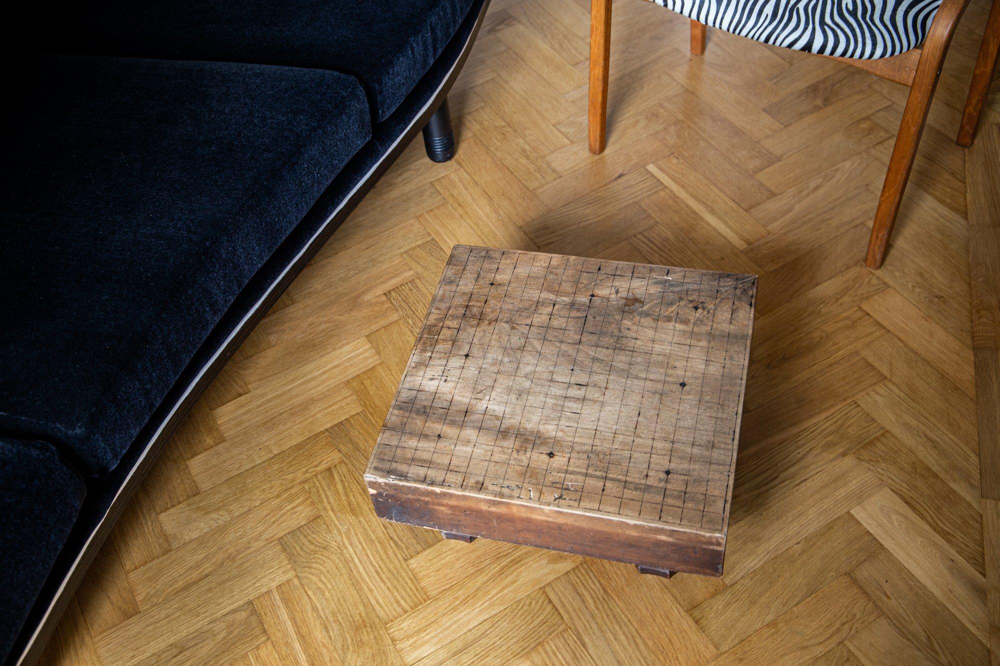 Hand-Crafted A rare Japanese 'GO' gaming table, 19th century - 'Sugi' Japanese Cedar wood