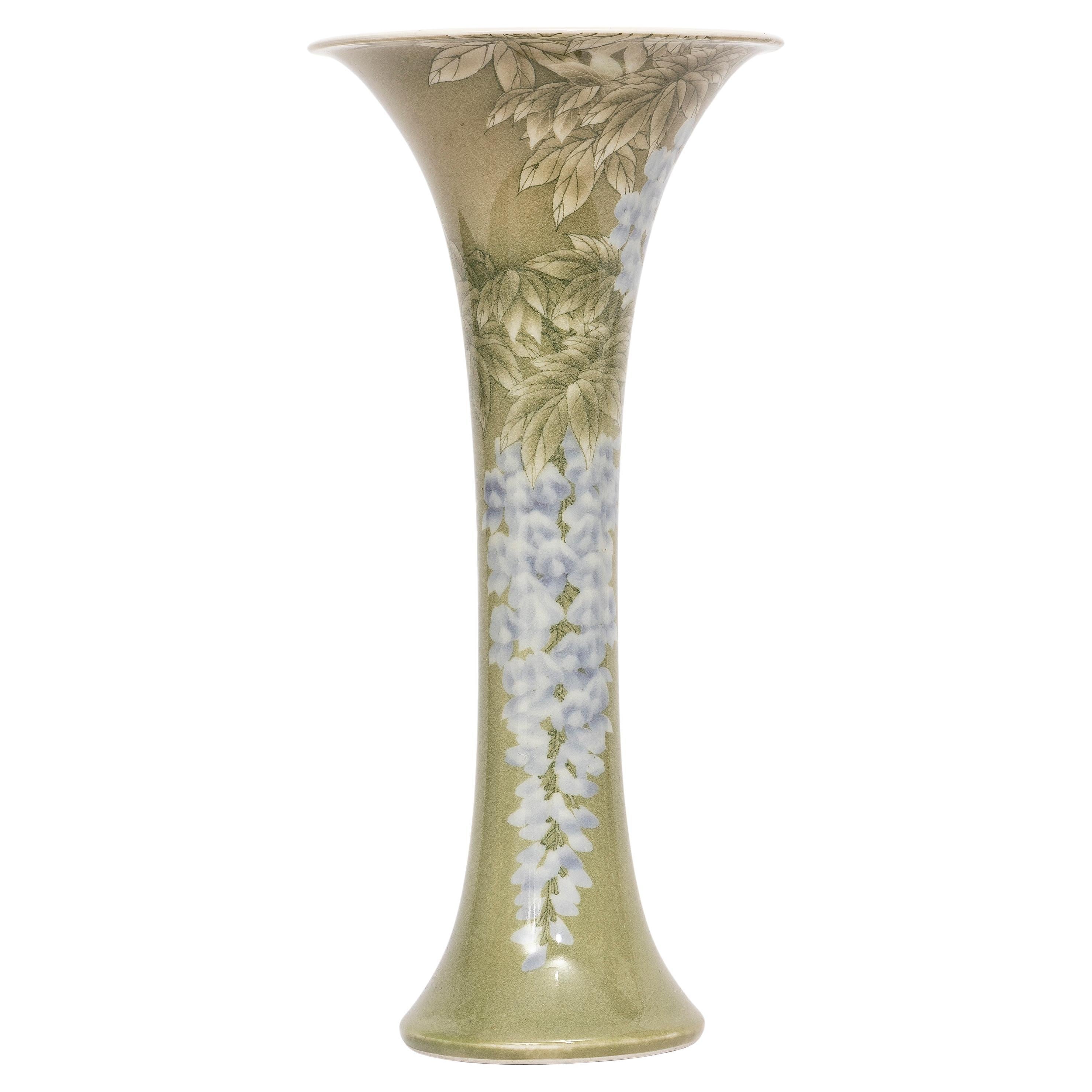Seltene japanische Trompetenvase aus Porzellan aus der Meiji-Periode, von Makuzu Kozan