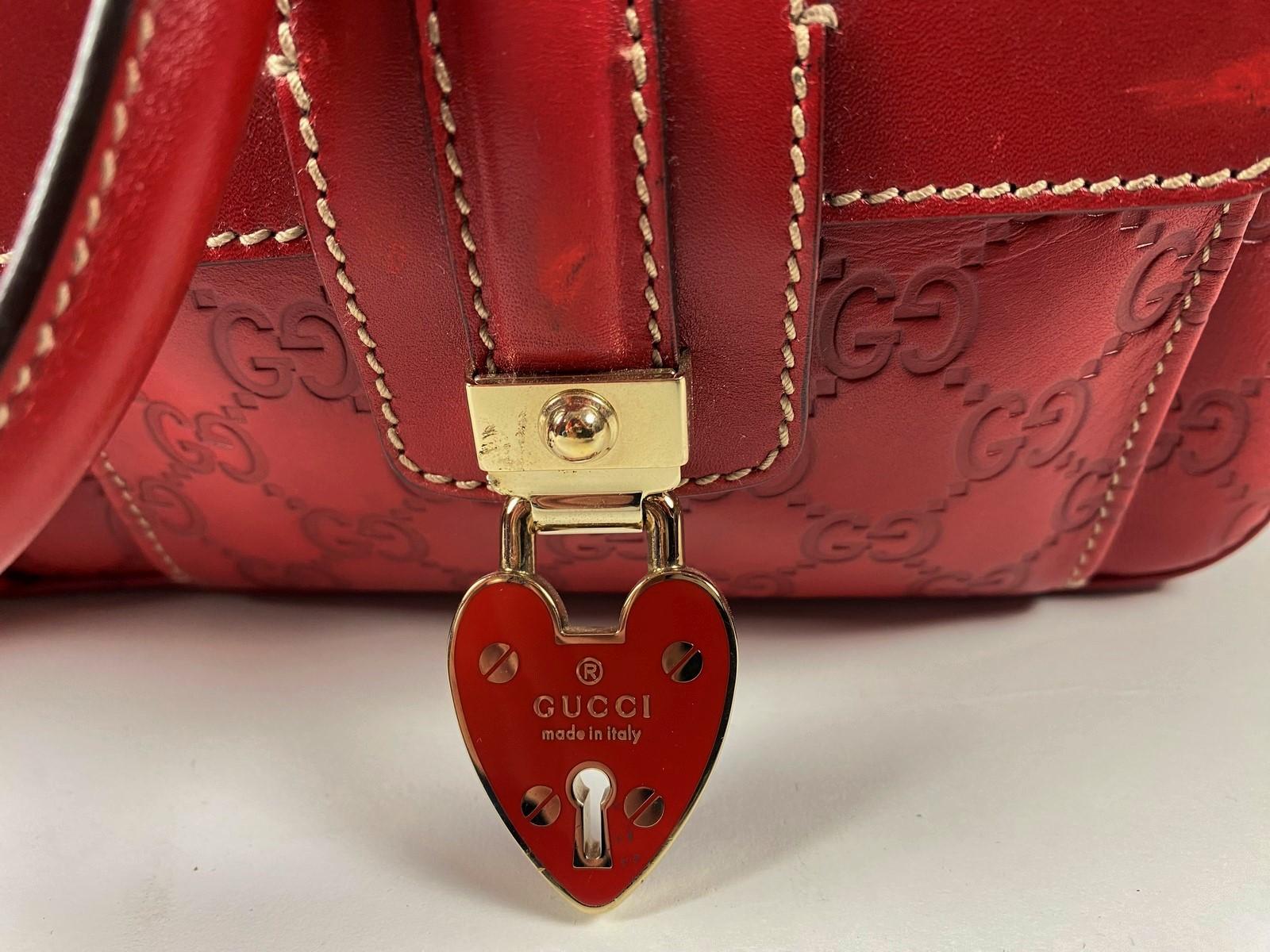 Rare sac à main Joy Boston Heart Padlock de Gucci, édition limitée vers 2013 10