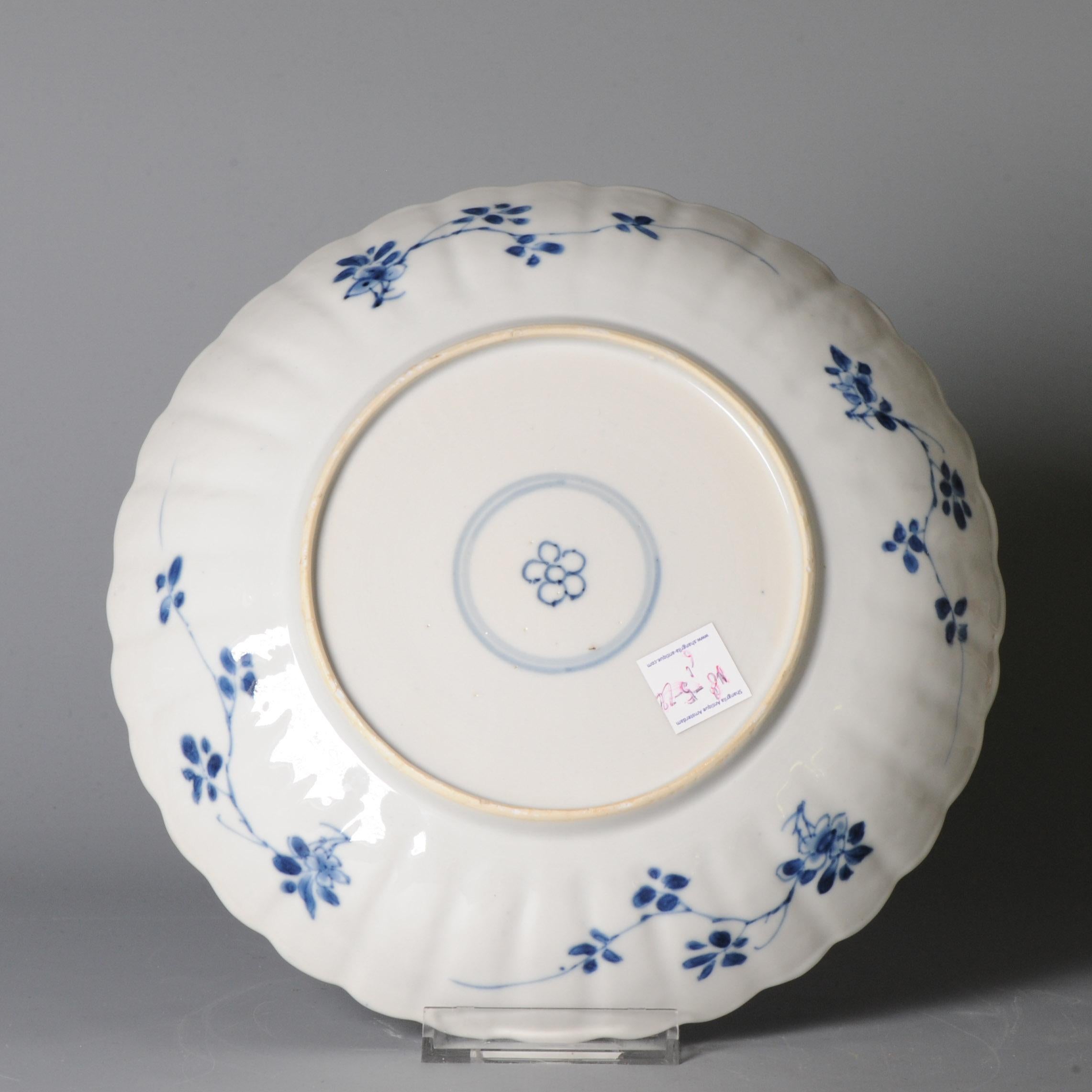 Porcelain A Rare Kangxi porcelain Blue and White Plates with Bird and floral decoration