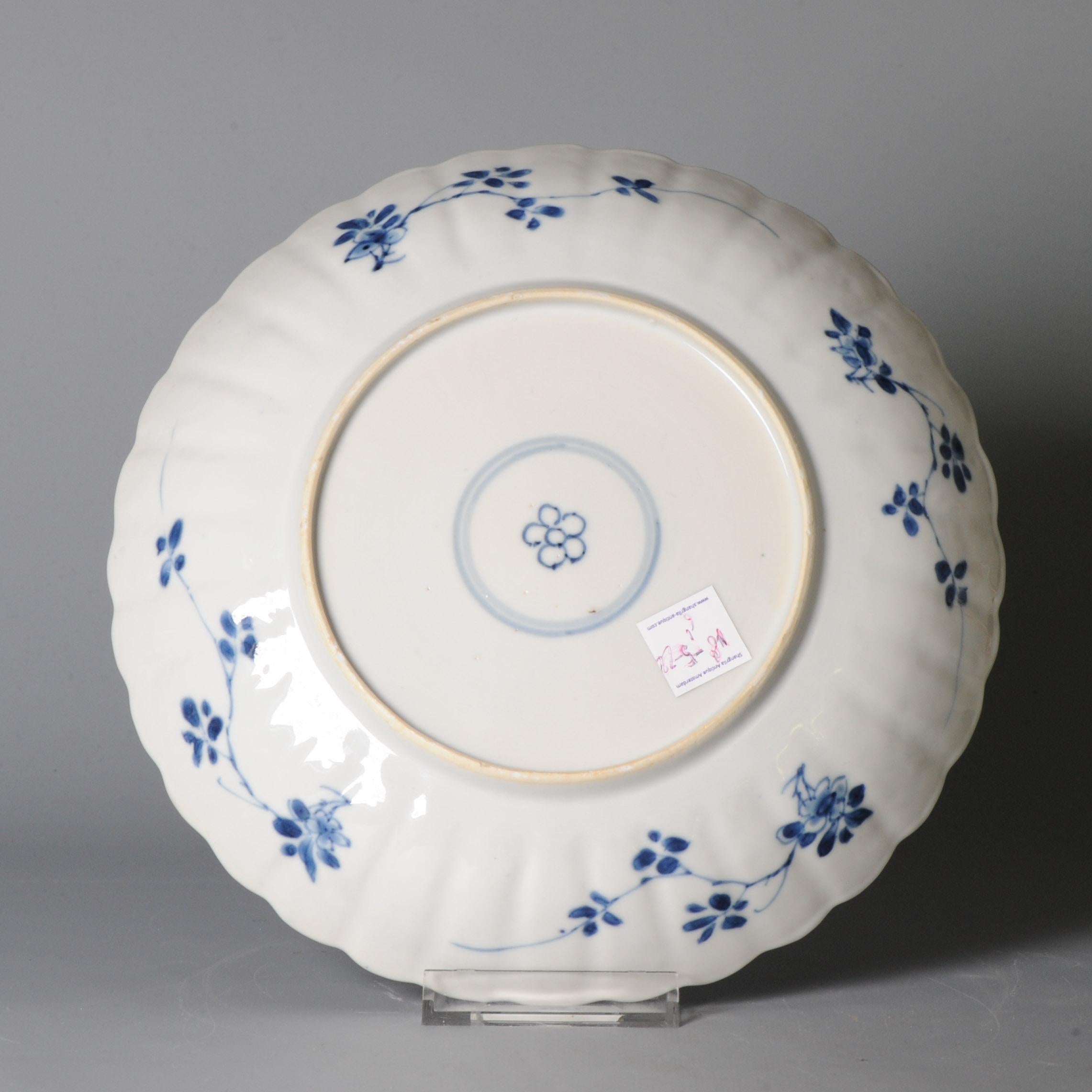A Rare Kangxi porcelain Blue and White Plates with Bird and floral decoration 2
