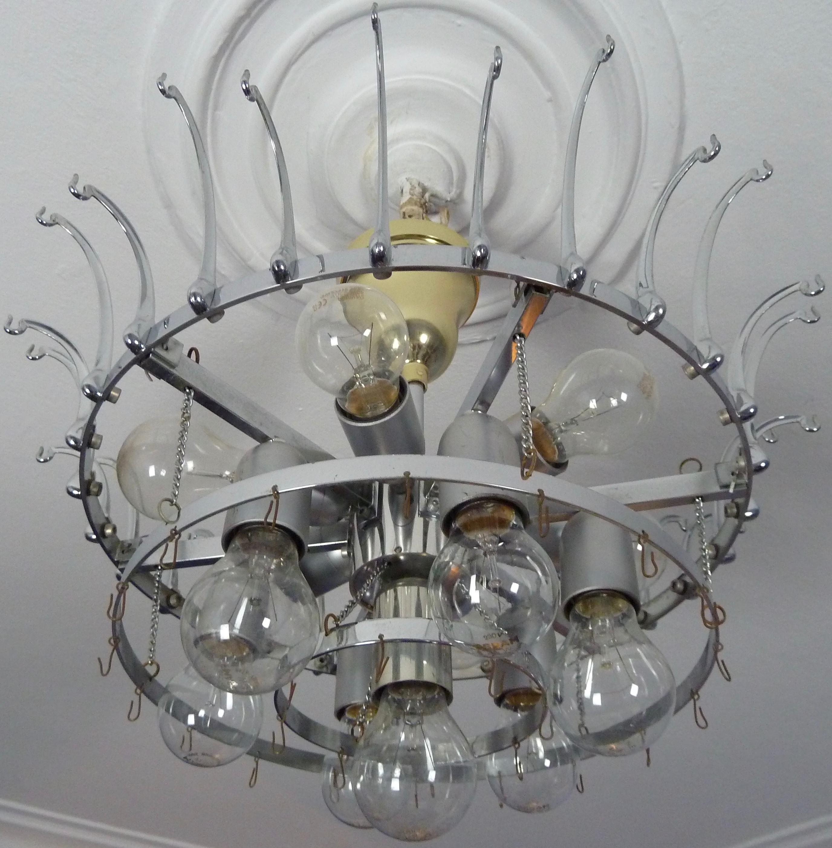 Rare Large and Bright 1970s Murano Seguso Ball Chandelier by OTT International For Sale 4