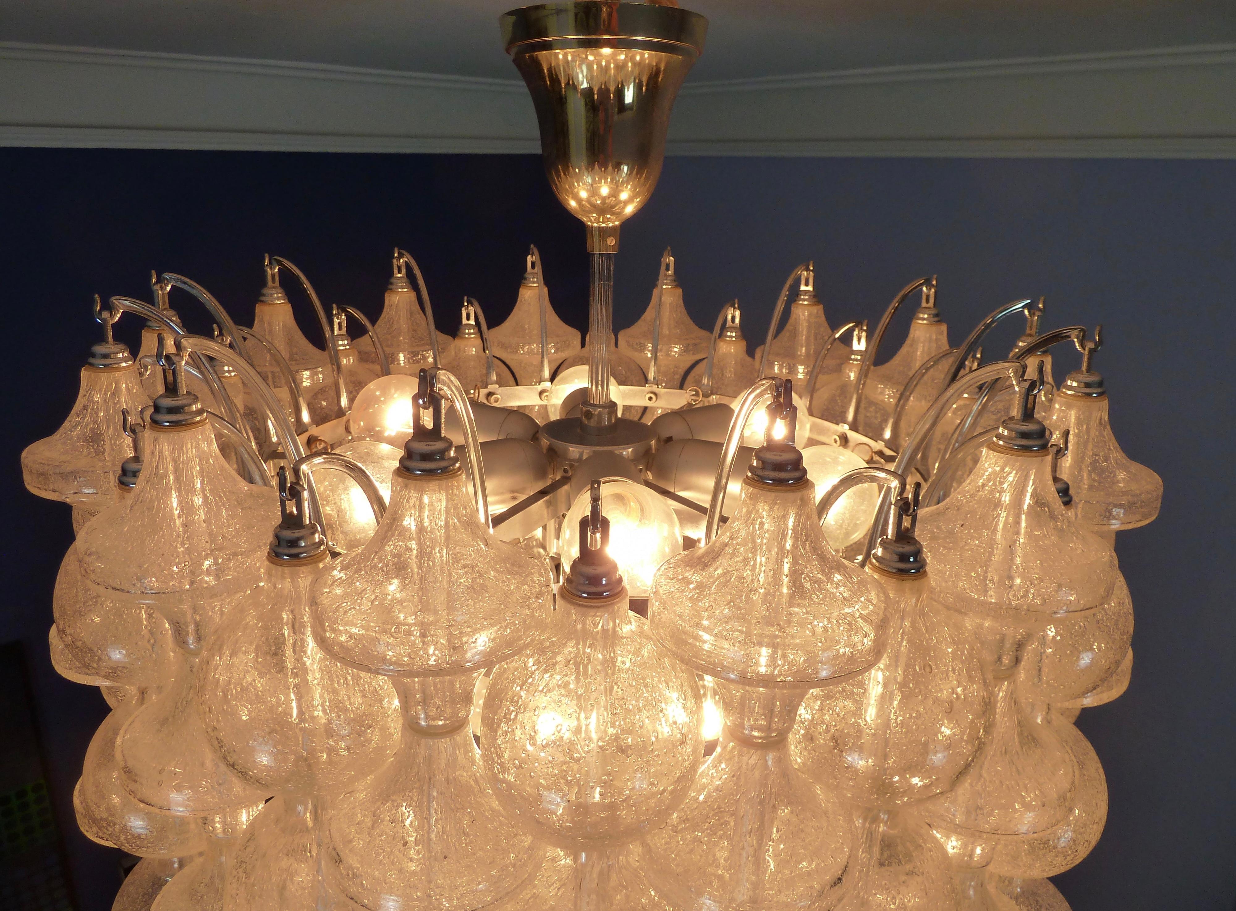 Rare Large and Bright 1970s Murano Seguso Ball Chandelier by OTT International For Sale 10