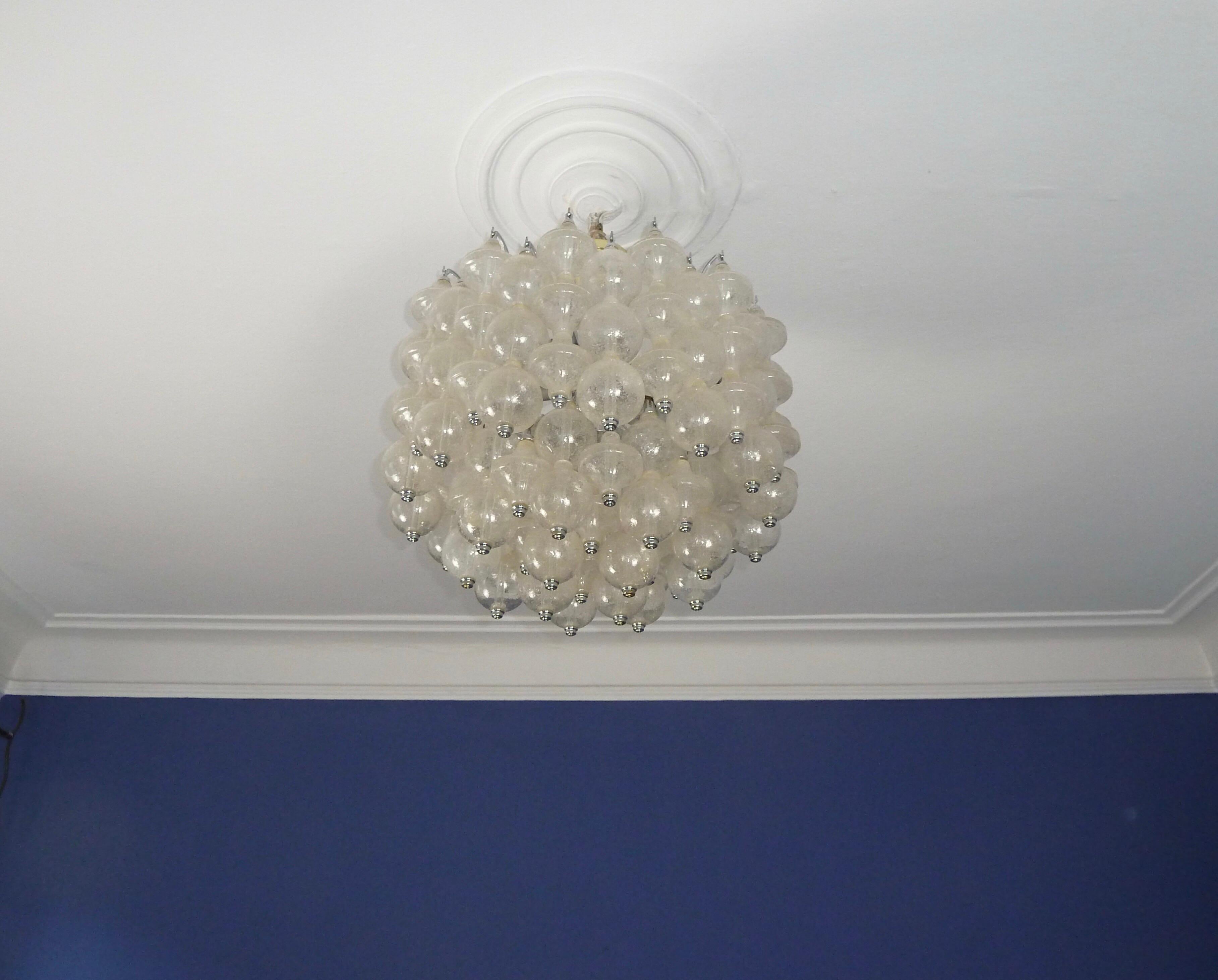 Rare Large and Bright 1970s Murano Seguso Ball Chandelier by OTT International For Sale 13
