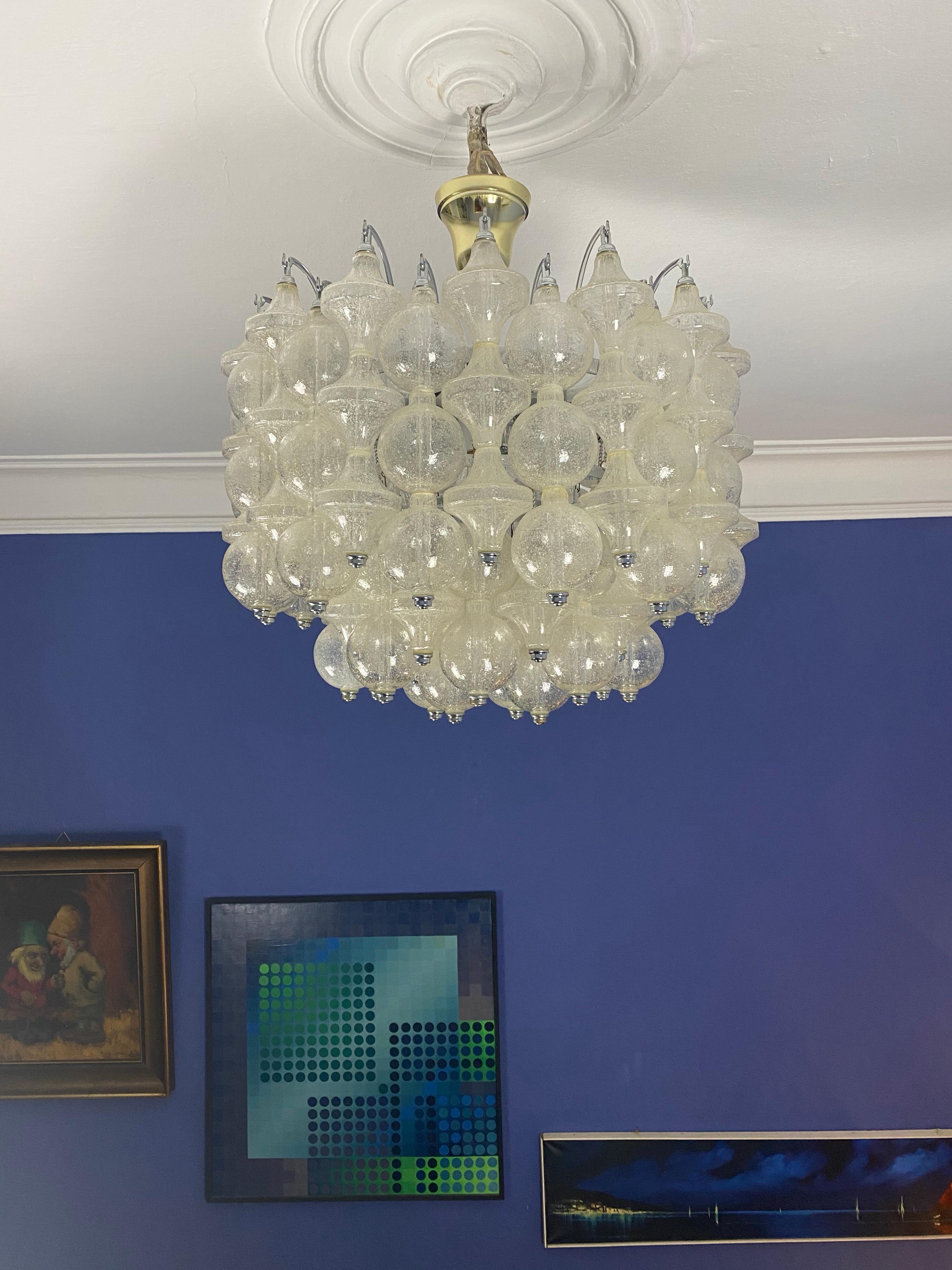Mid-Century Modern Rare Large and Bright 1970s Murano Seguso Ball Chandelier by OTT International For Sale