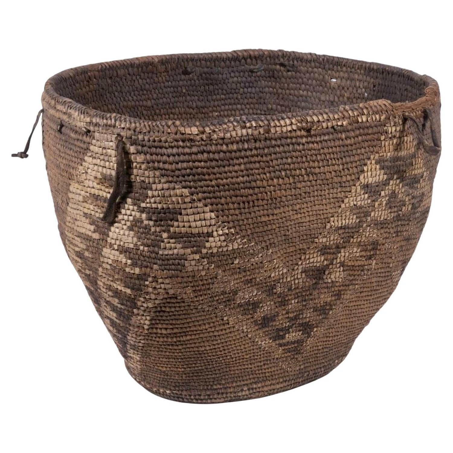Rare Large Early Native American Northwest Coast Salish Basket For Sale at  1stDibs