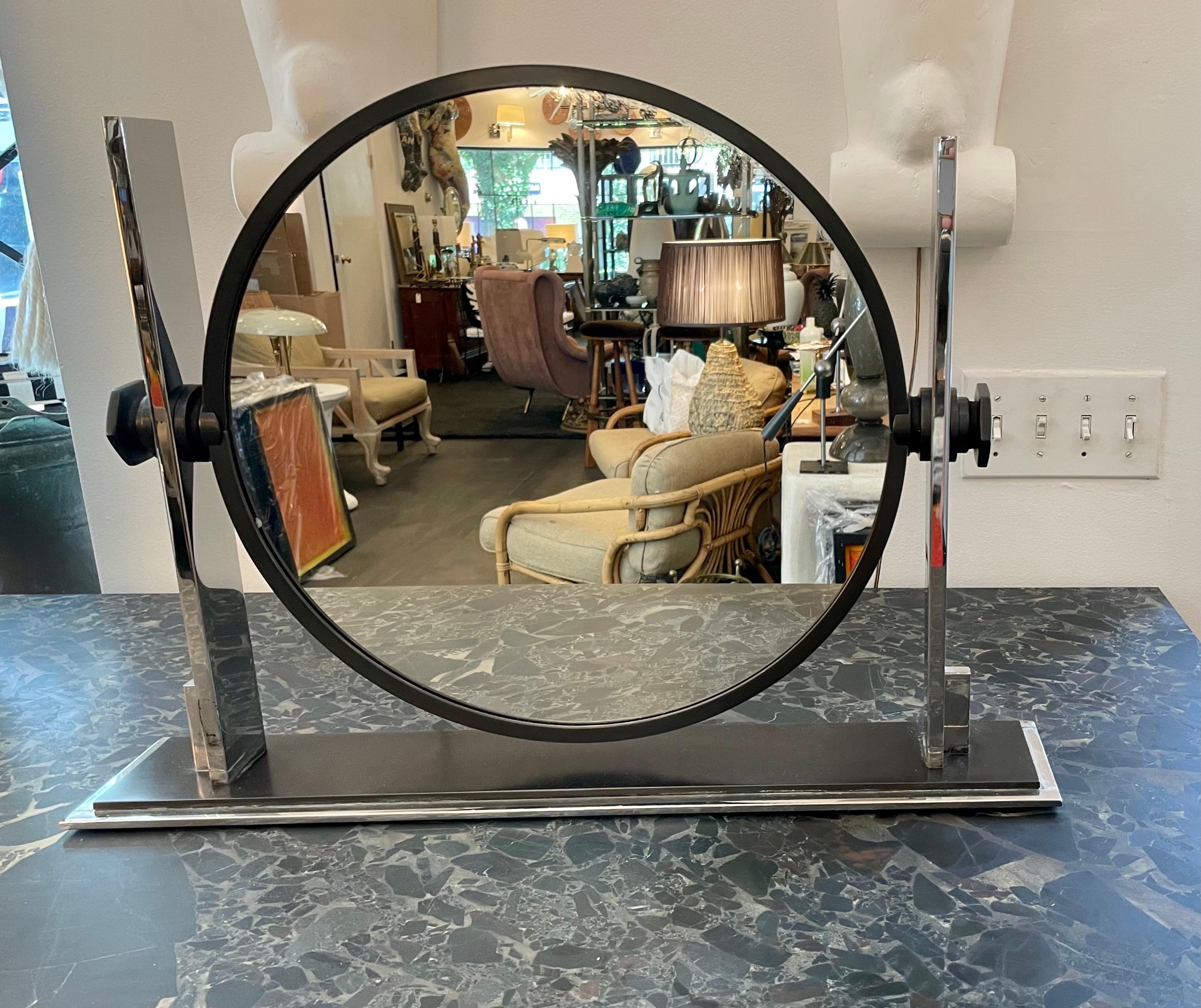 Grand miroir de coiffeuse/meuble de toilette en bronze rare Karl Springer en vente 4