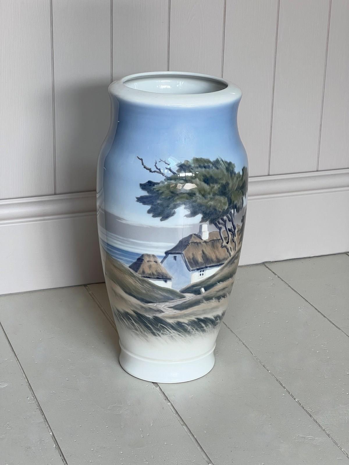 Seltene große Royal Copenhagen-Vase aus dem Jahr 1963 (Moderne der Mitte des Jahrhunderts) im Angebot