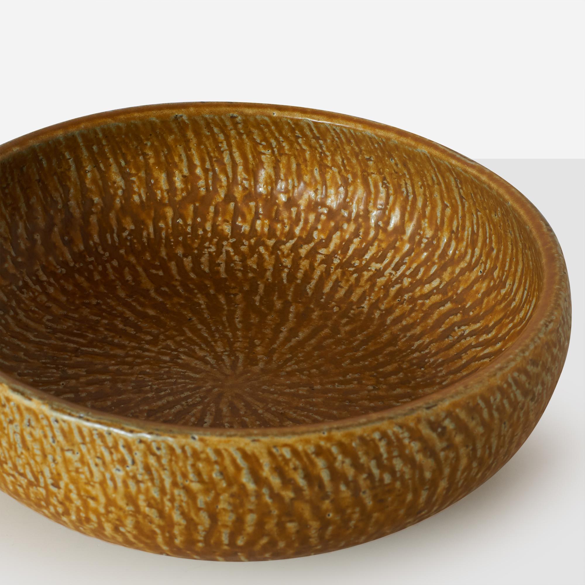 Modern A rare large yellow stoneware bowl by Gunnar Nylund For Sale
