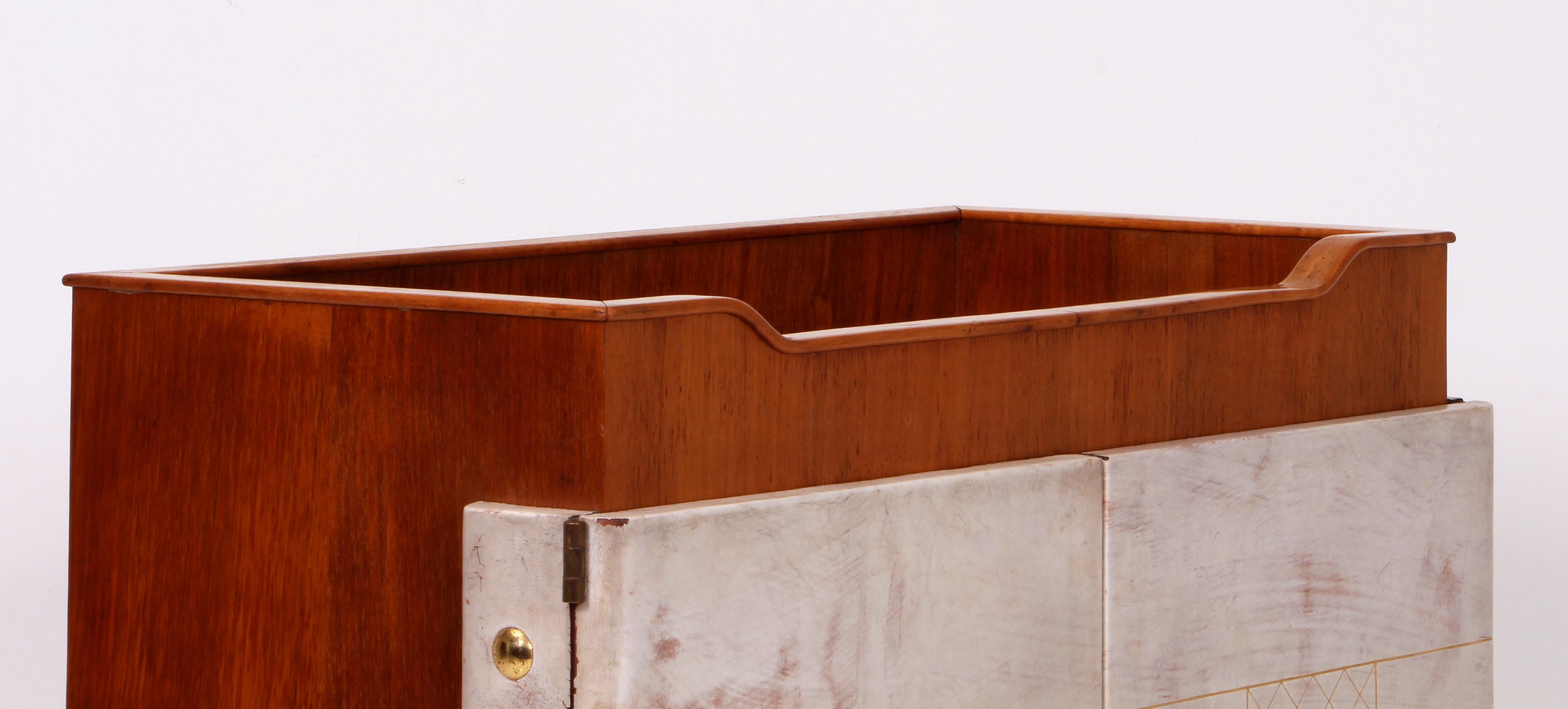 Rare László Hoenig London Art Deco Mirrored Drinks Bar Cabinet Leather Maple For Sale 1