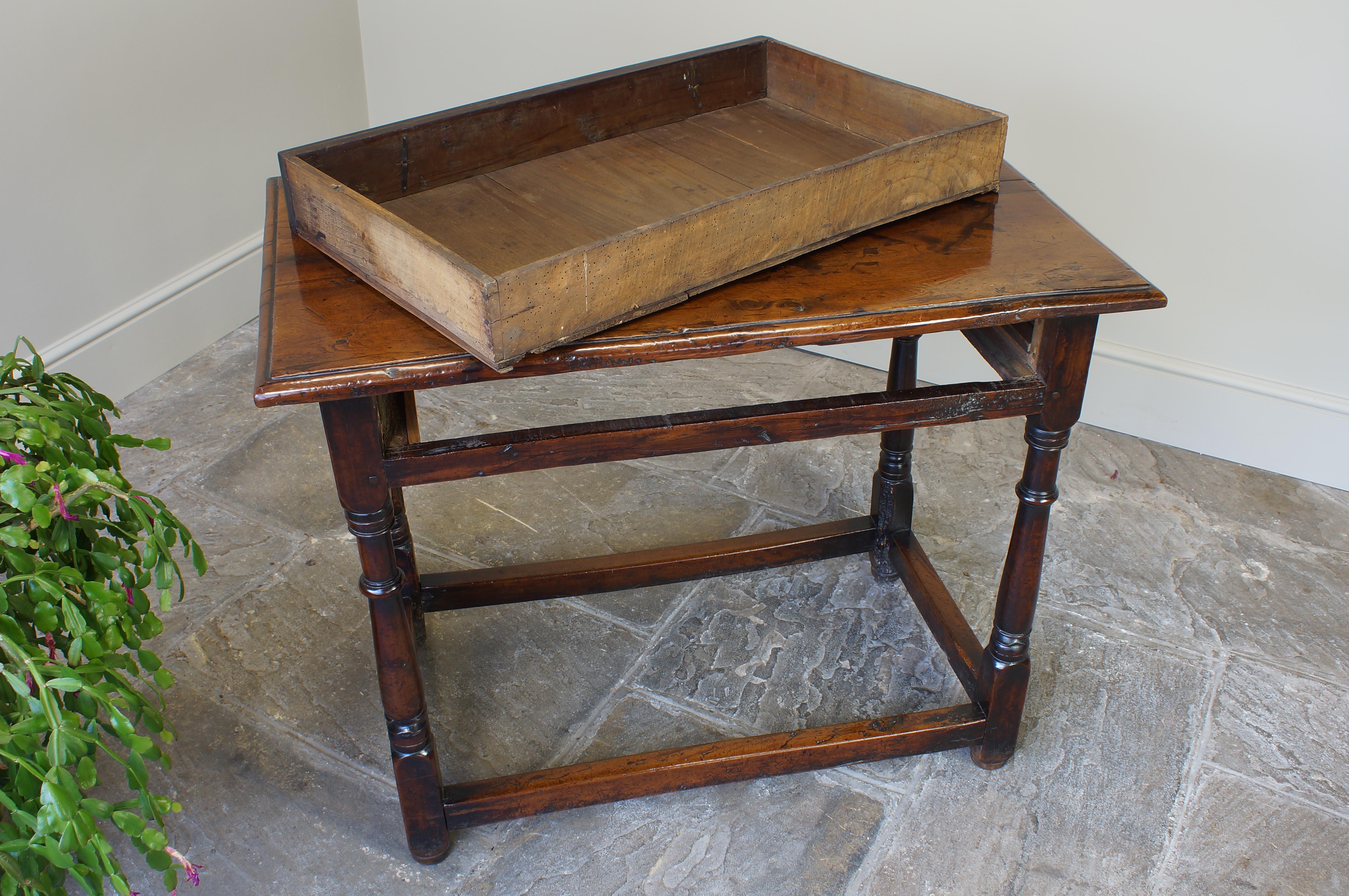A Rare Late 17th Century Yew Wood Side Table. For Sale 9